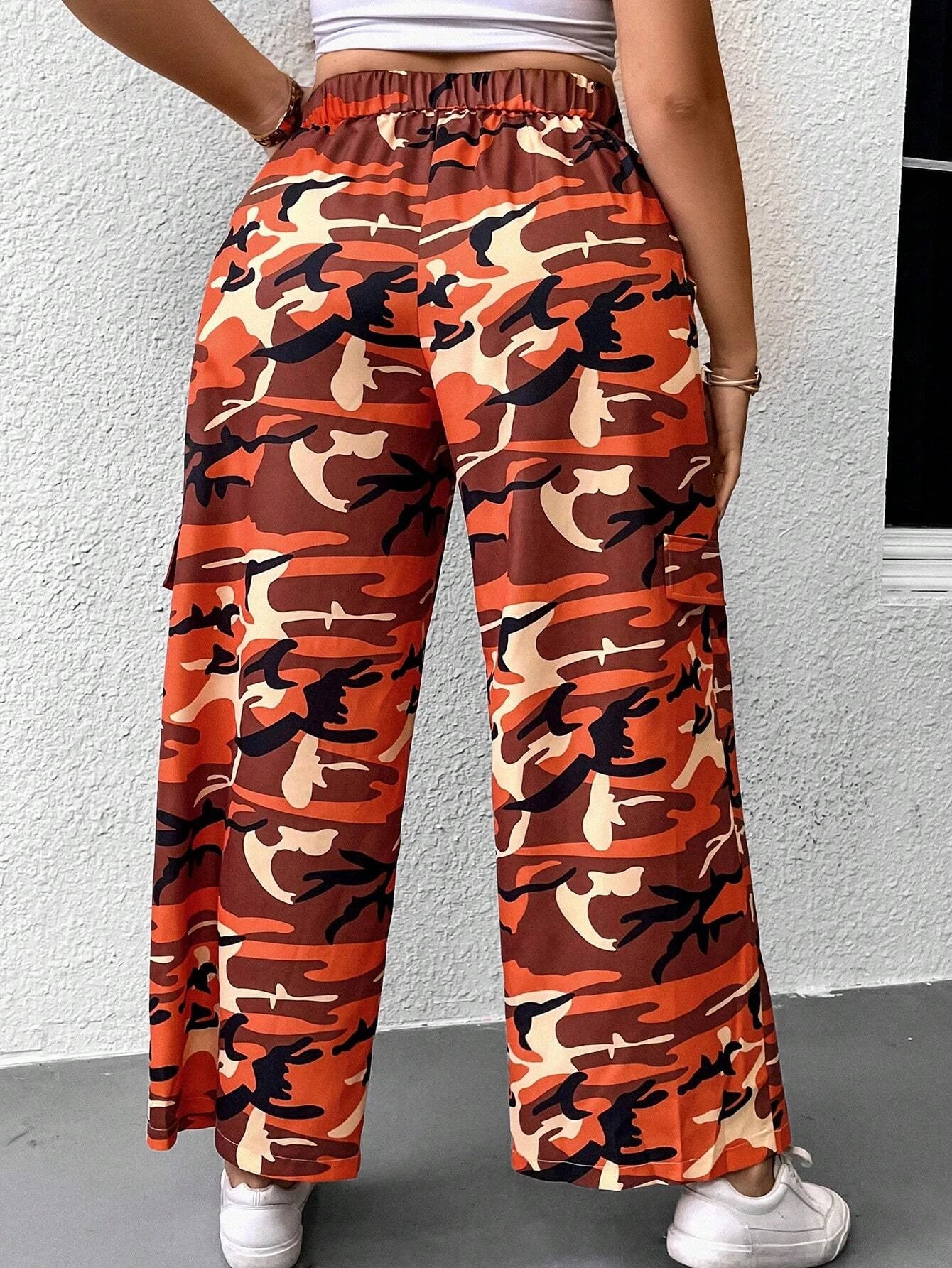 Camo Print Cargo Pants With Pocket Detail – back view detail