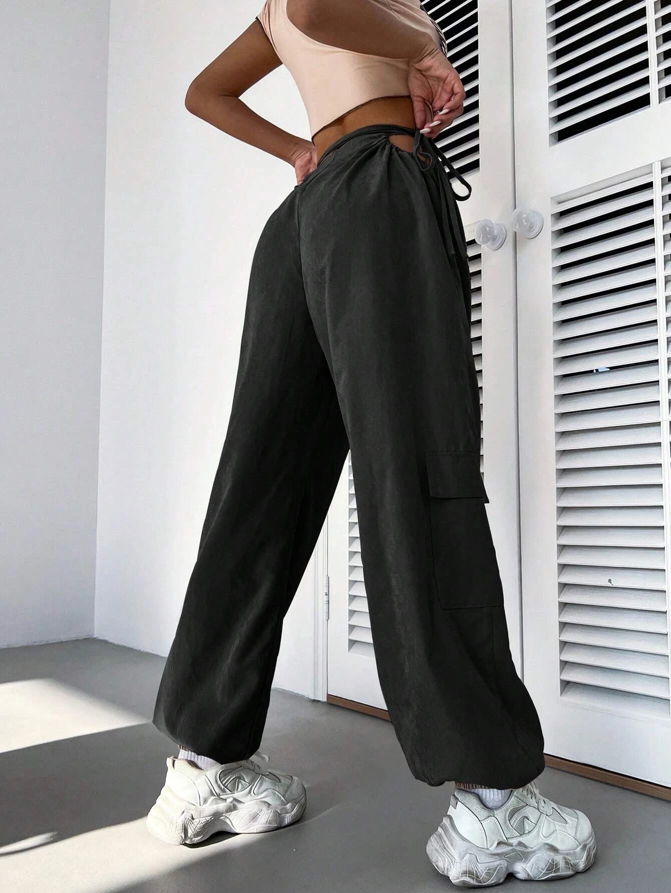 Casual Plain Drawstring Waist Cargo Pant – back view detail