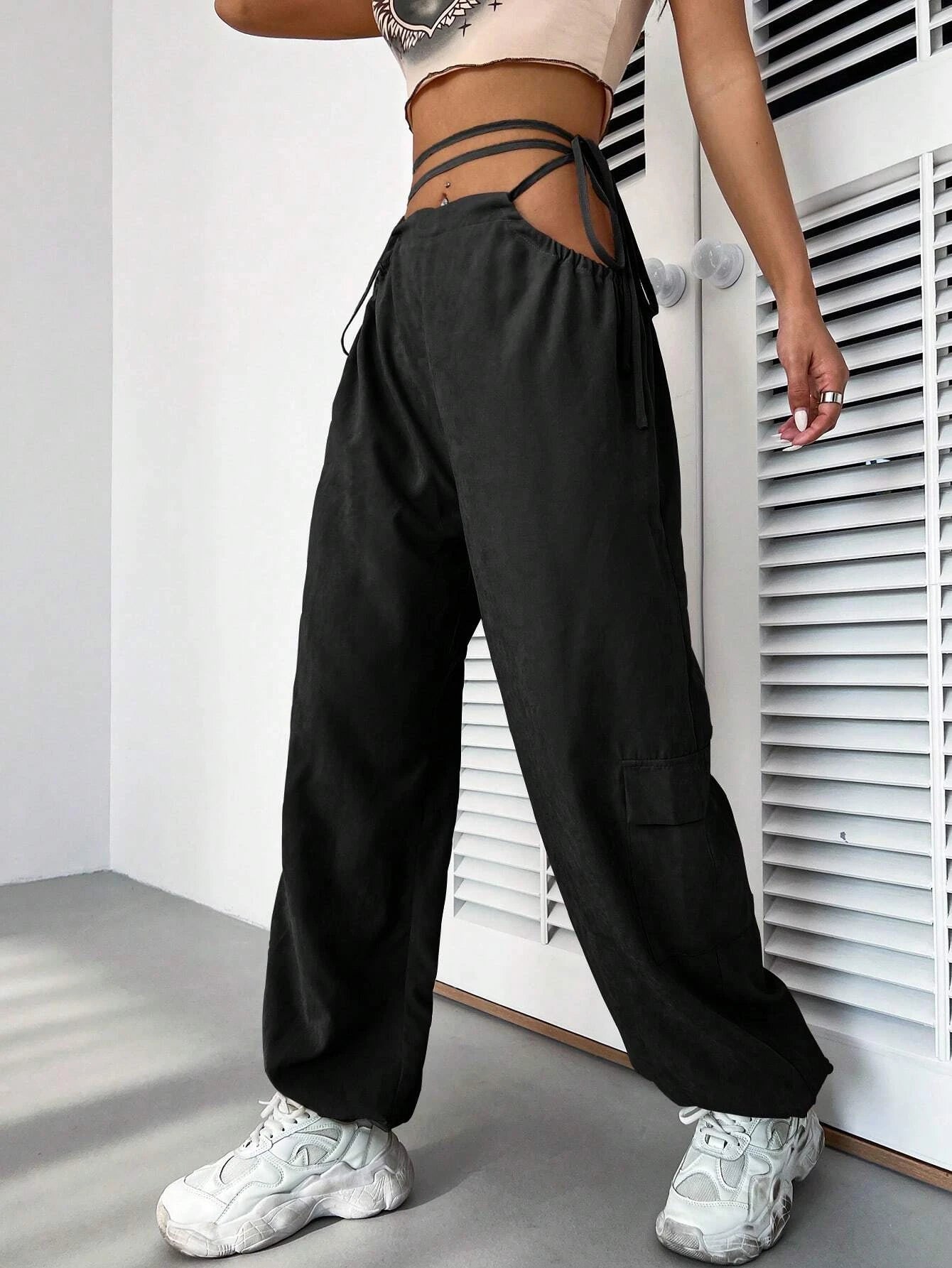 Comfort Waist Drawstring Cargo Pants – waistband detail