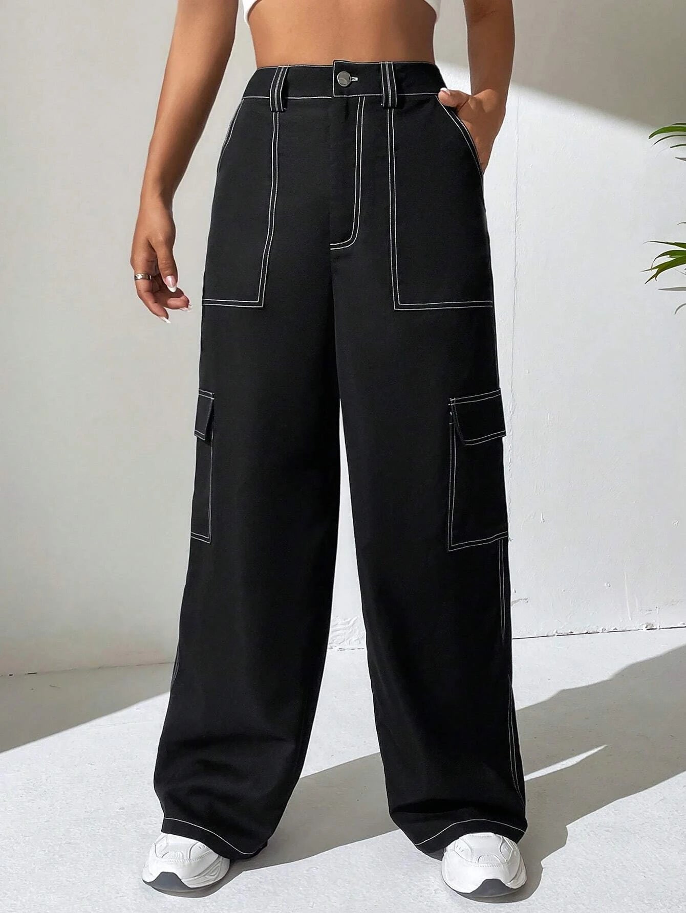 Casual Top Stitching Flap Pocket Side Cargo Pants – side profile view