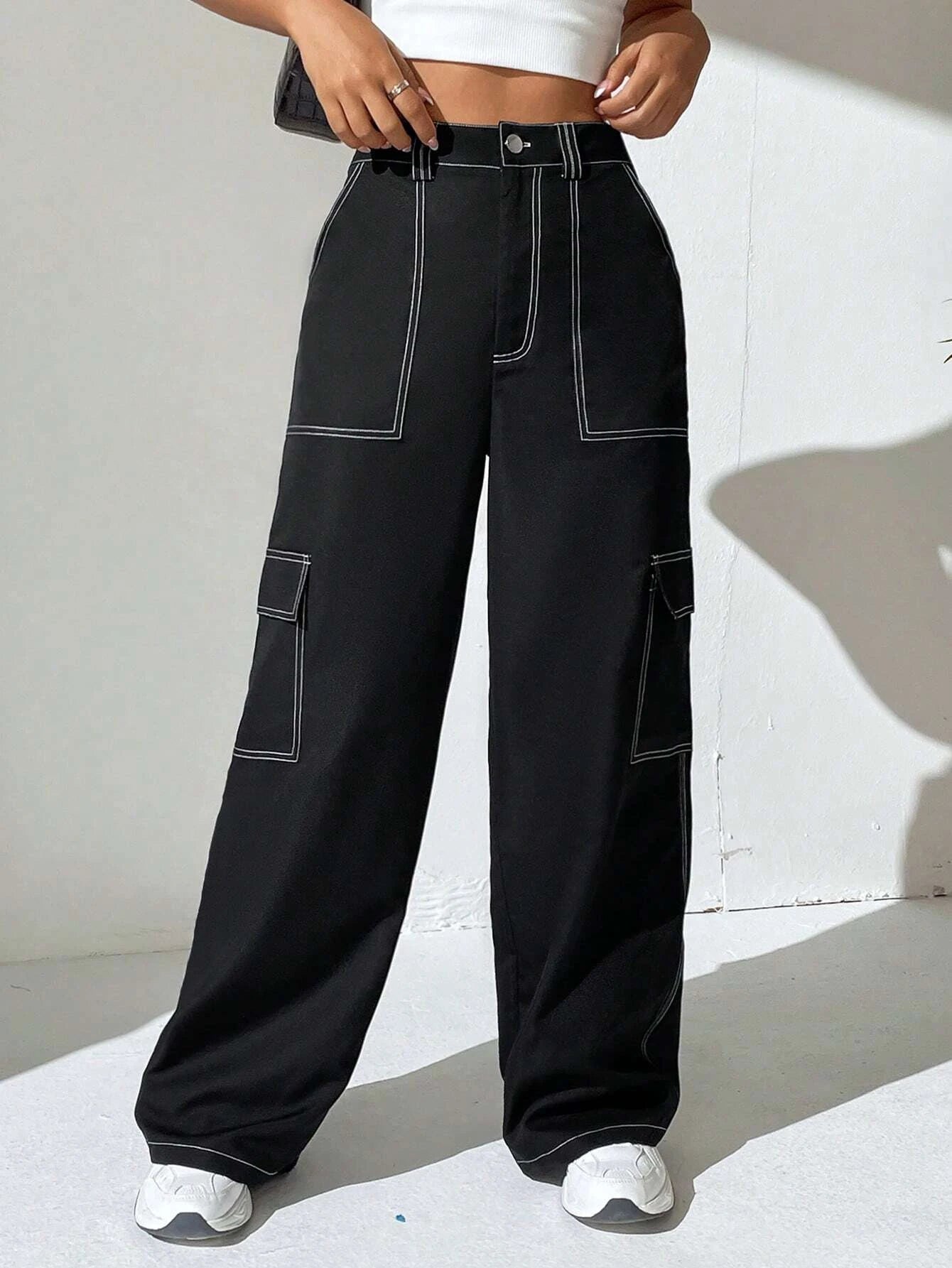 Casual Top Stitching Flap Pocket Side Cargo Pants – pocket detail close-up