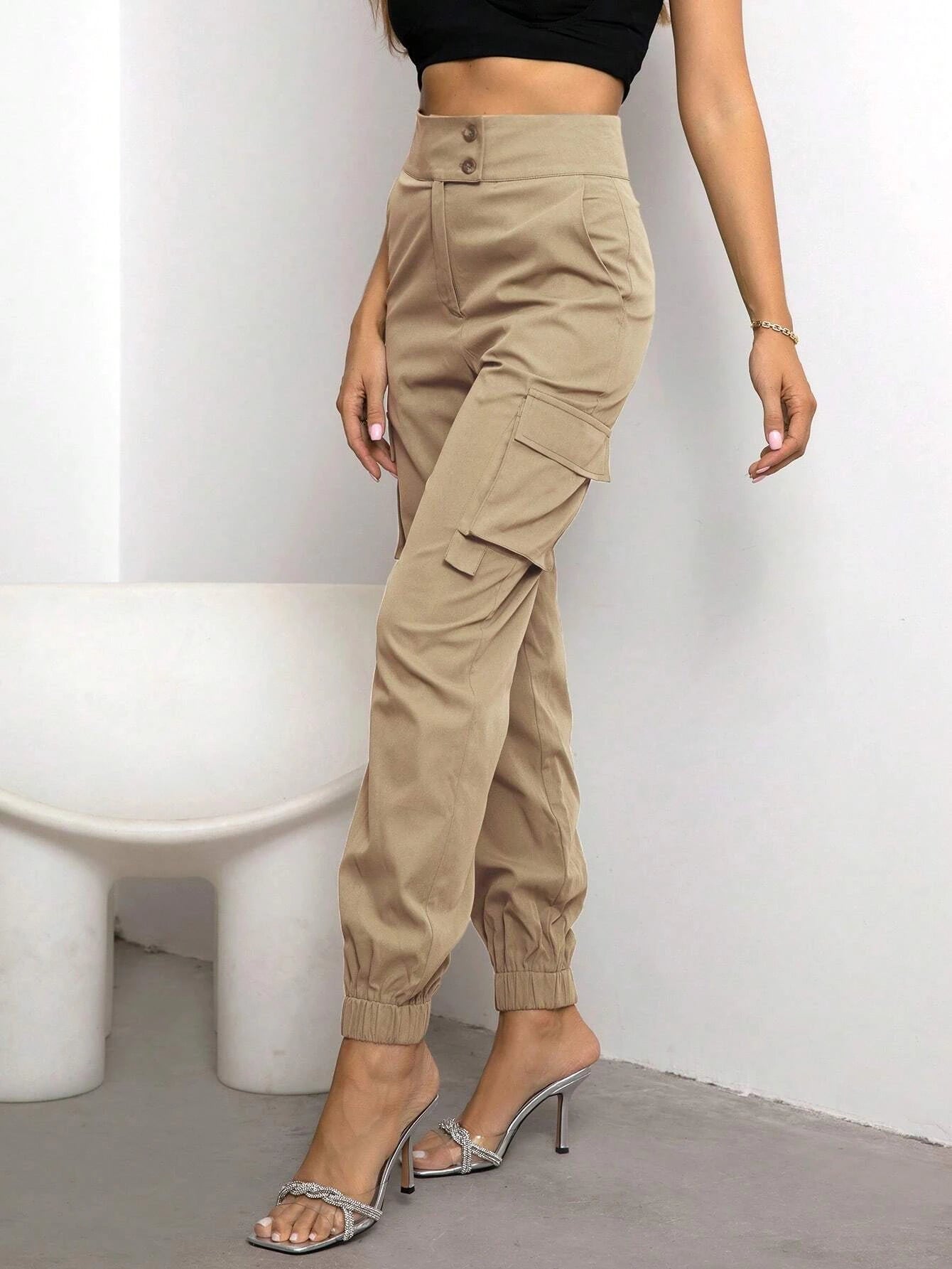 Flap Side Pocket Casual Cargo Pants Style 3 – pocket detail close-up