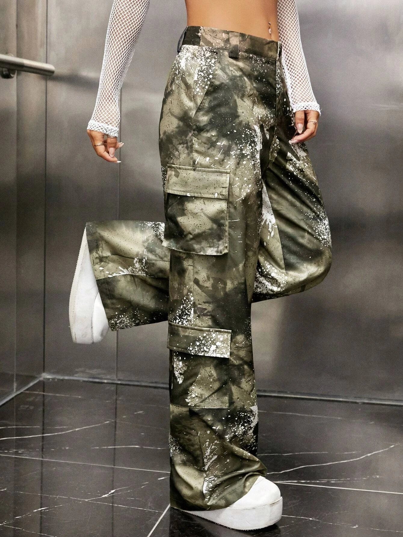 Tie Dye Flap Pocket Side Cargo Pants – waistband detail