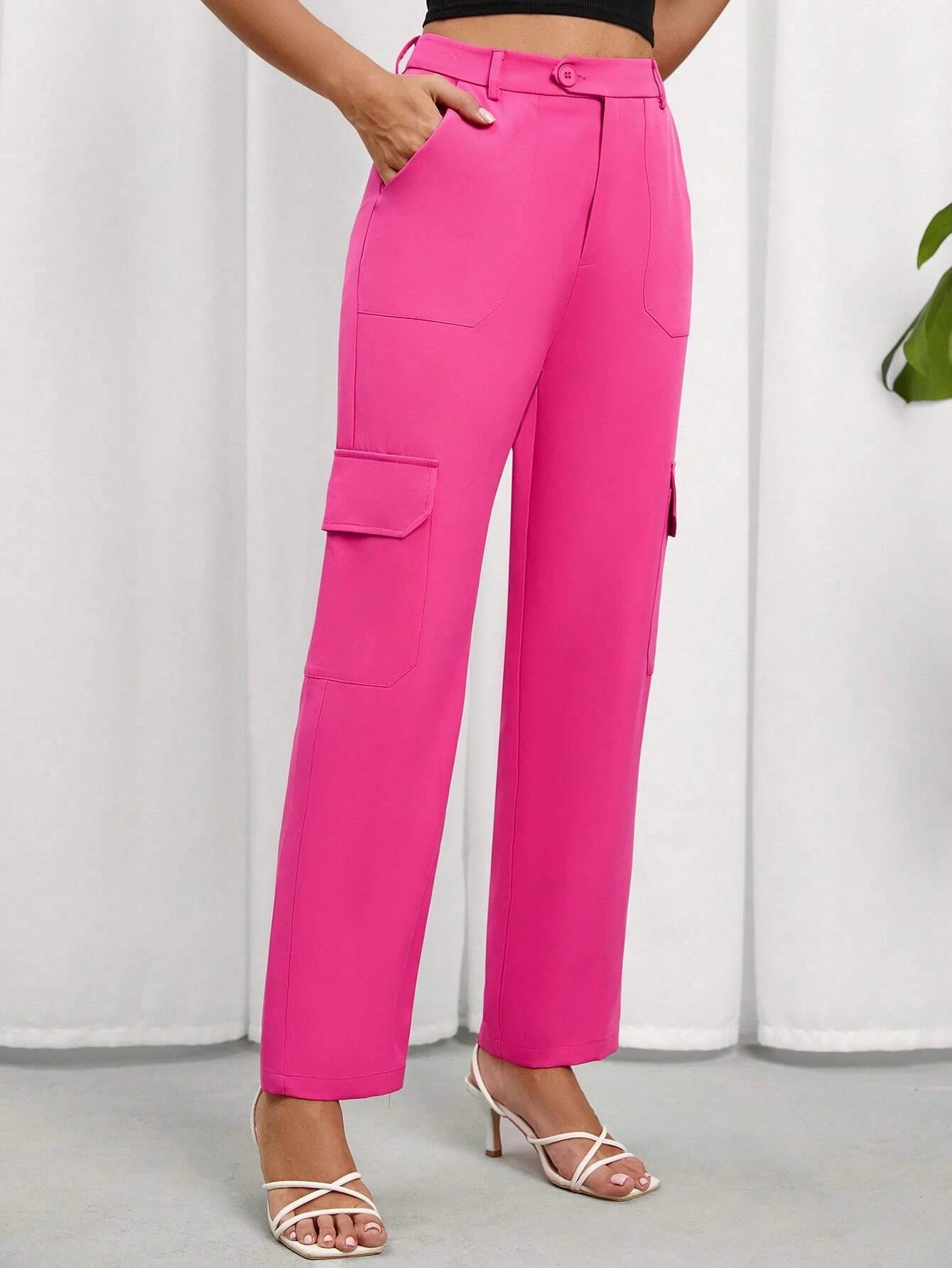 Flap Pocket Side Cargo Pants Style 16 – back view detail