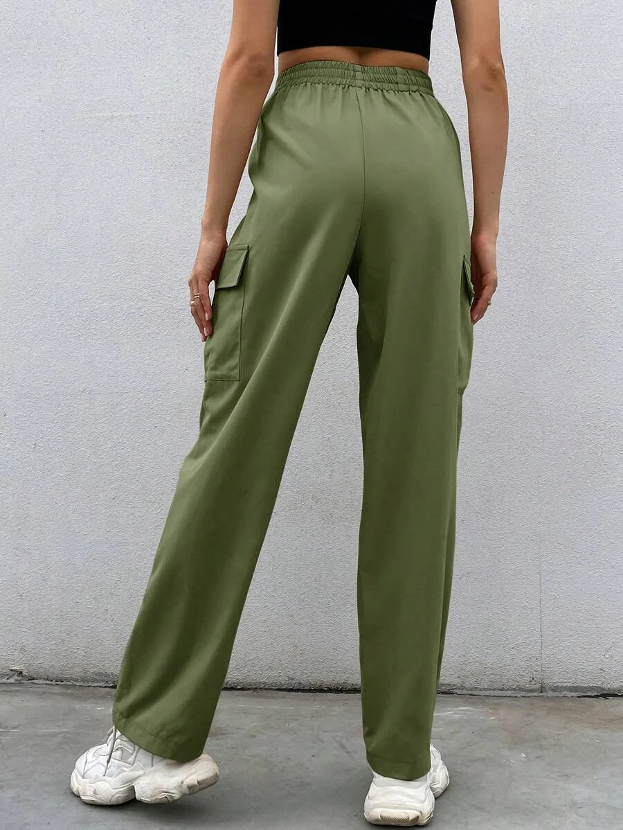 Easy Wear Flap Pocket Cargo Pants – pocket detail close-up