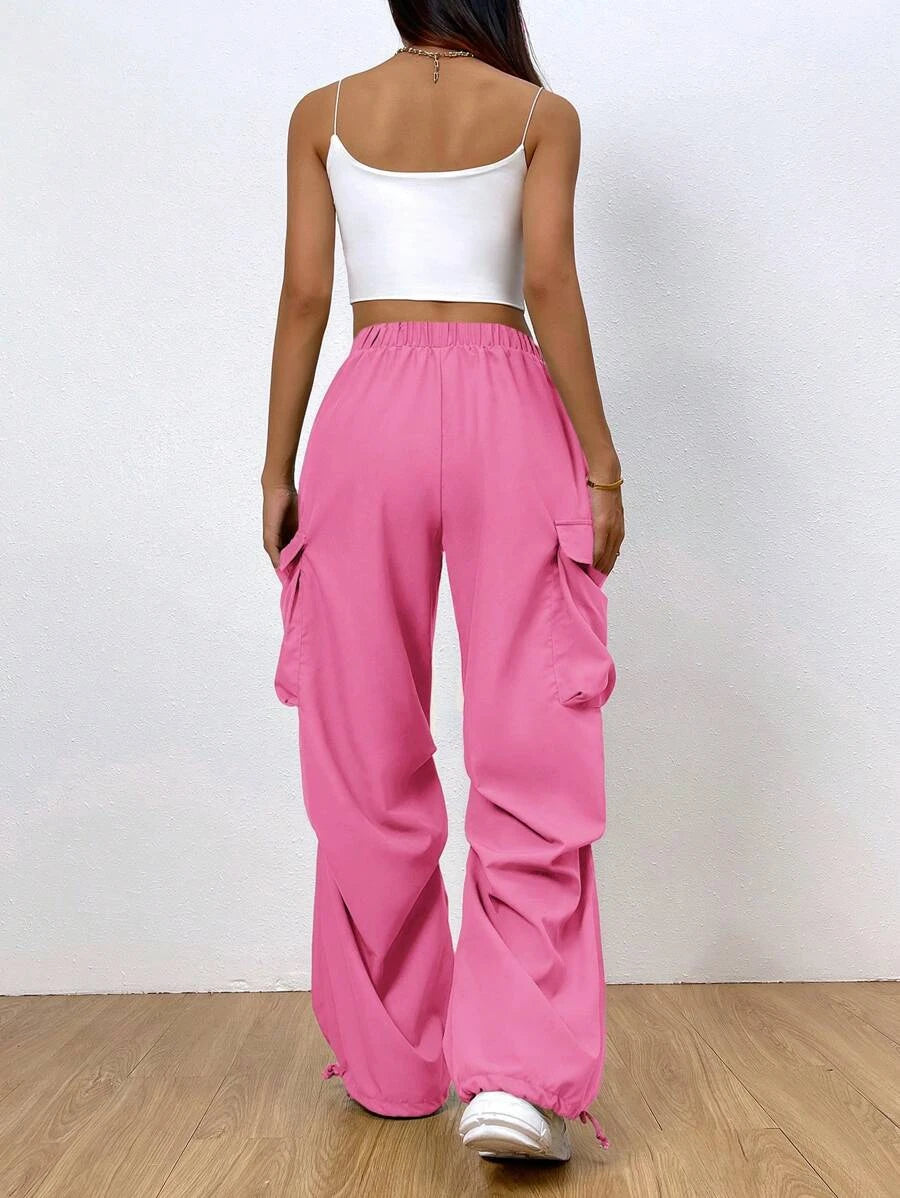 Flap Pocket Side Drawstring Hem Casual Cargo Pants – model wearing view