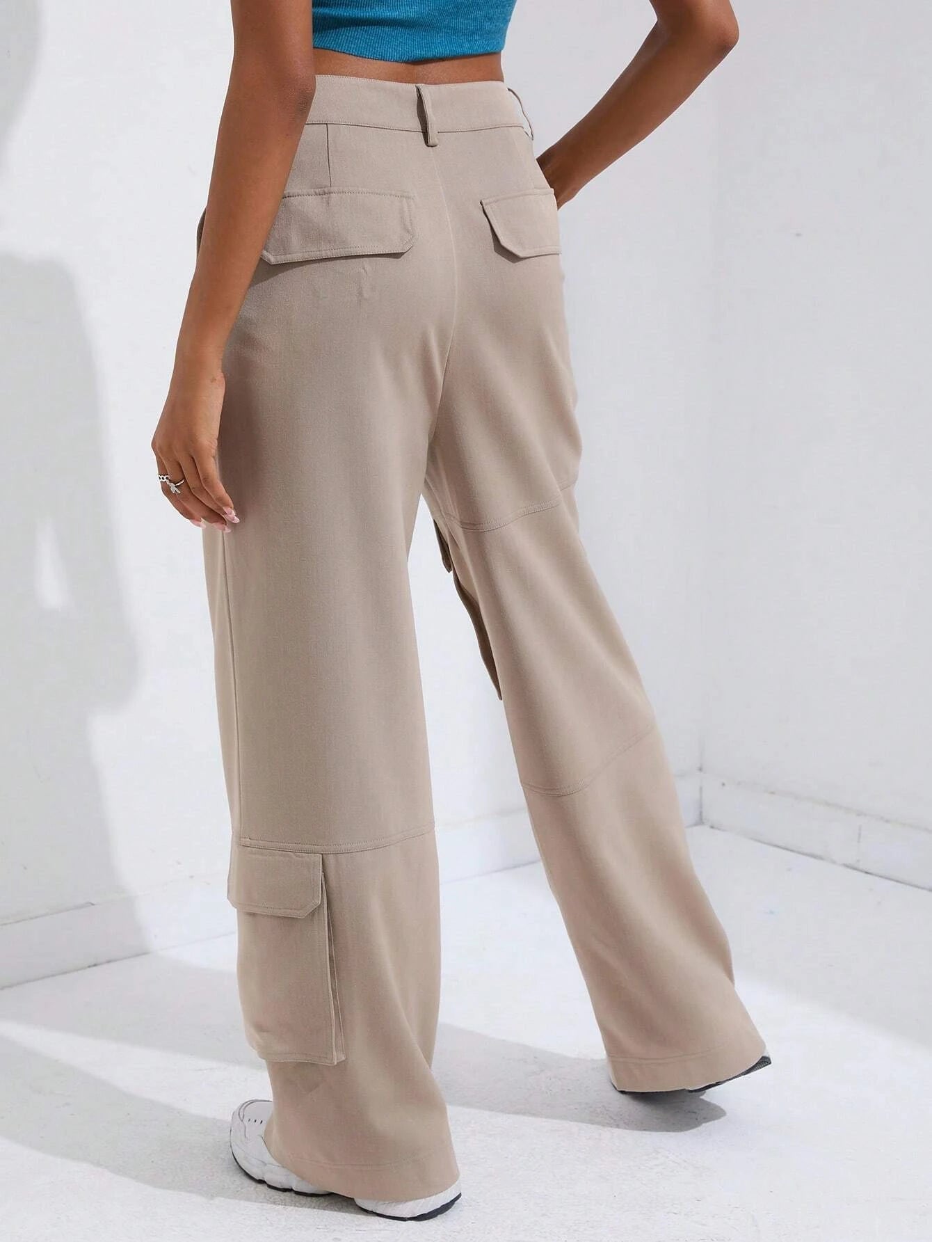 Casual Flap Pocket Cargo Pants Style 5 – back view detail