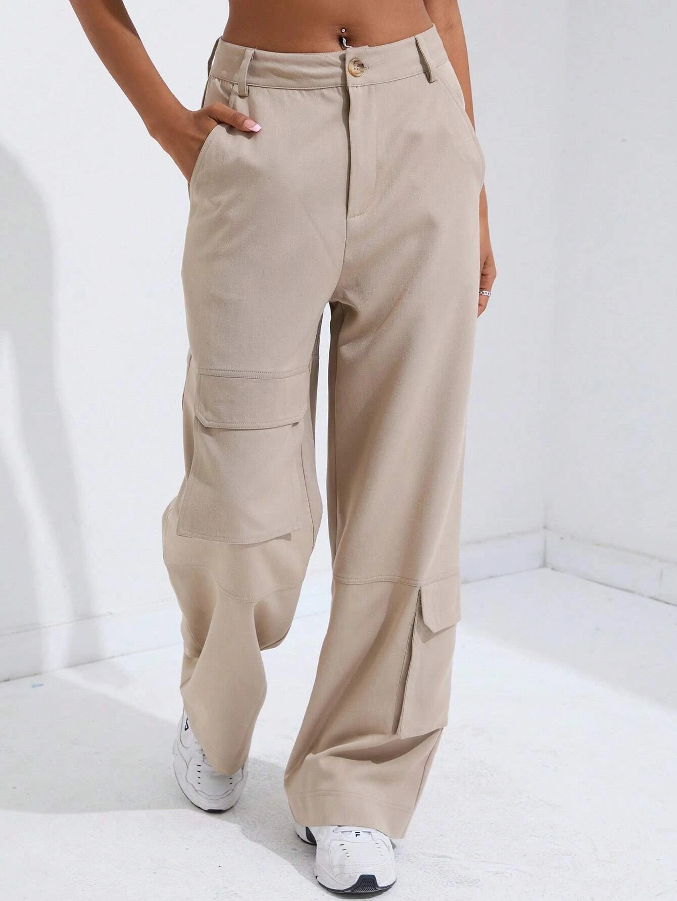 Casual Flap Pocket Cargo Pants Style 5 – side profile view