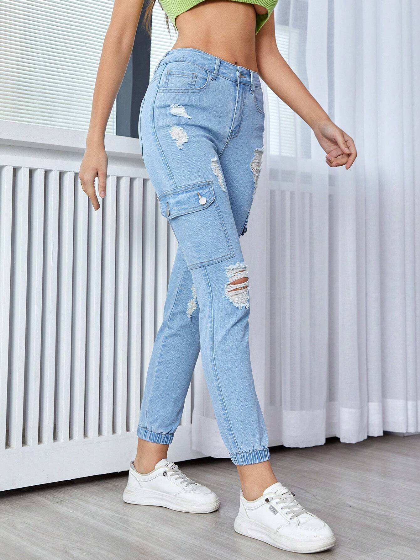 Ripped Flap Pocket Side Cargo Jean – pocket detail close-up