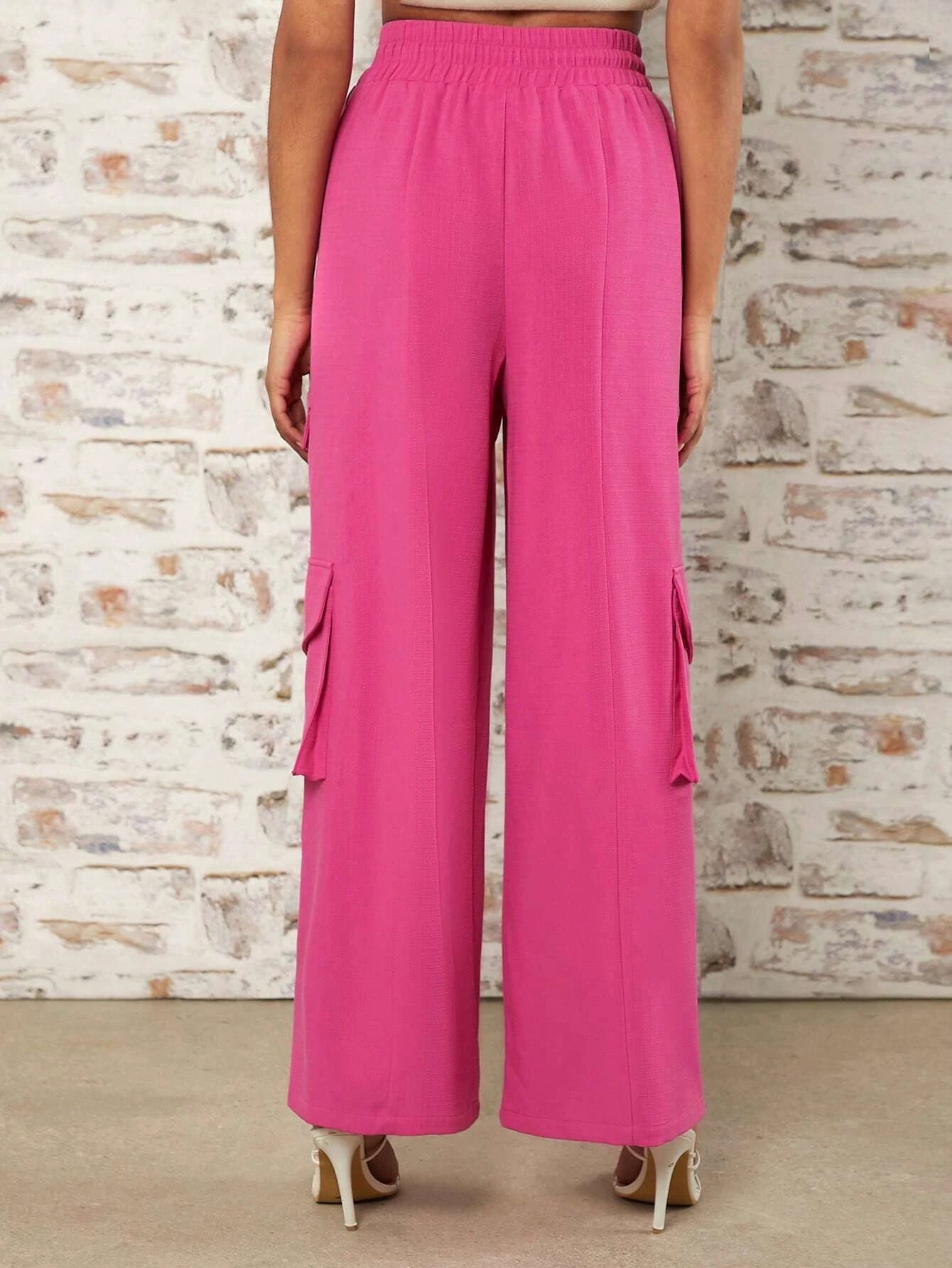 Casual Waist Flap Pocket Pink Cargo Pants – side profile view