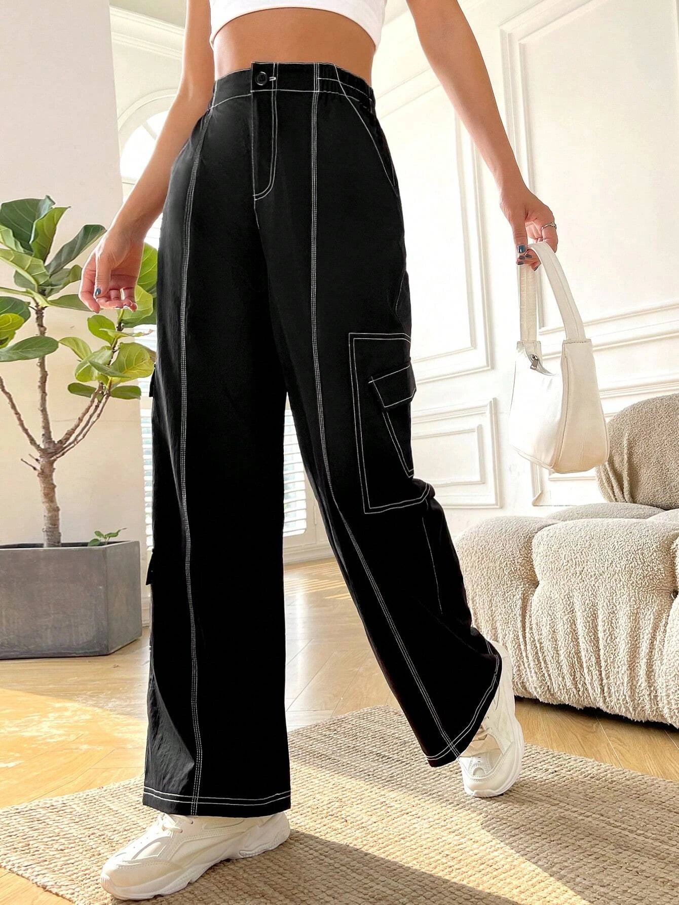 Casual Flap Pocket Cargo Pant – waistband detail