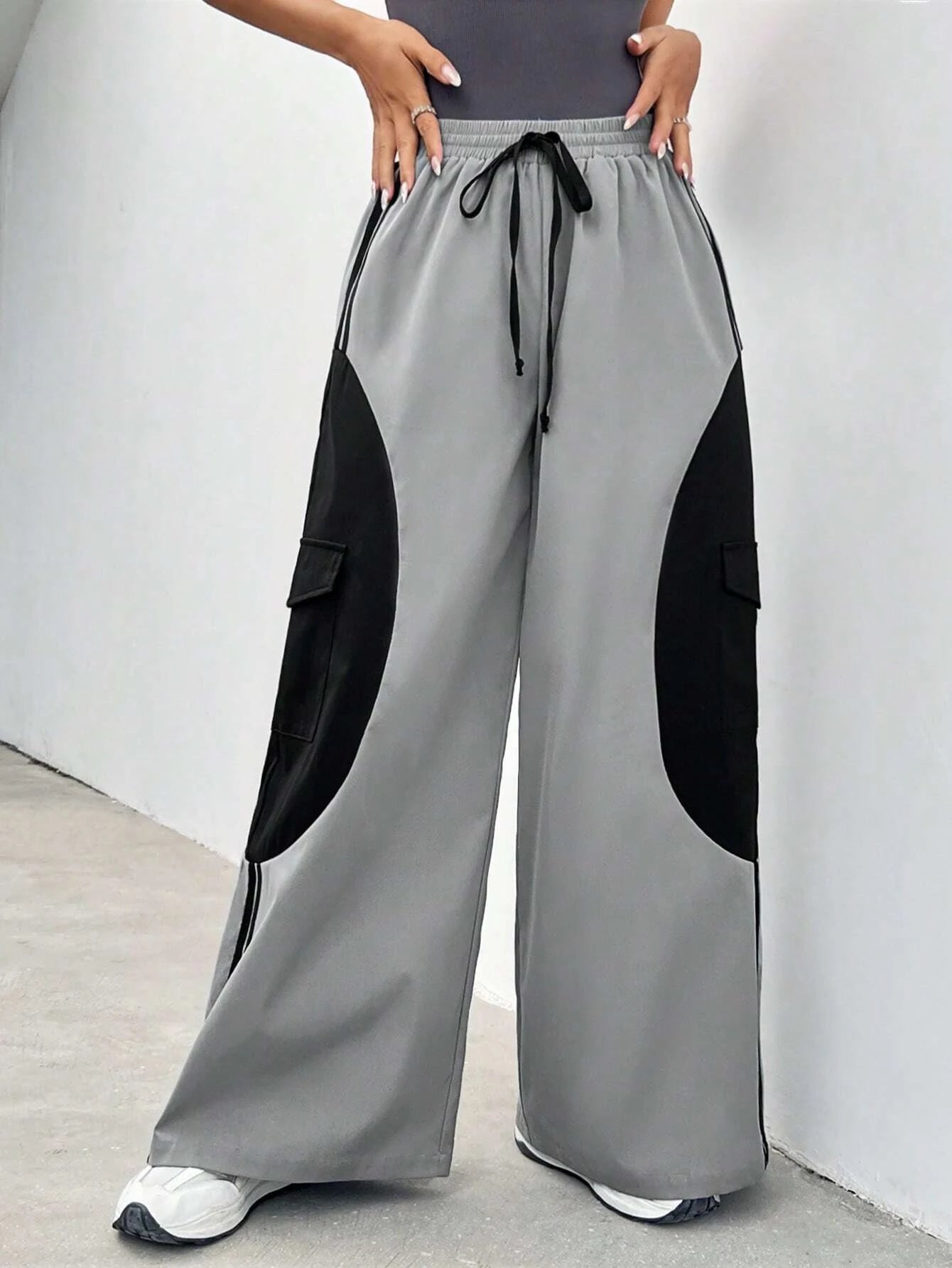 Striped Side Flap Pocket Drawstring Waist Cargo Pants – women's cargo pants front view