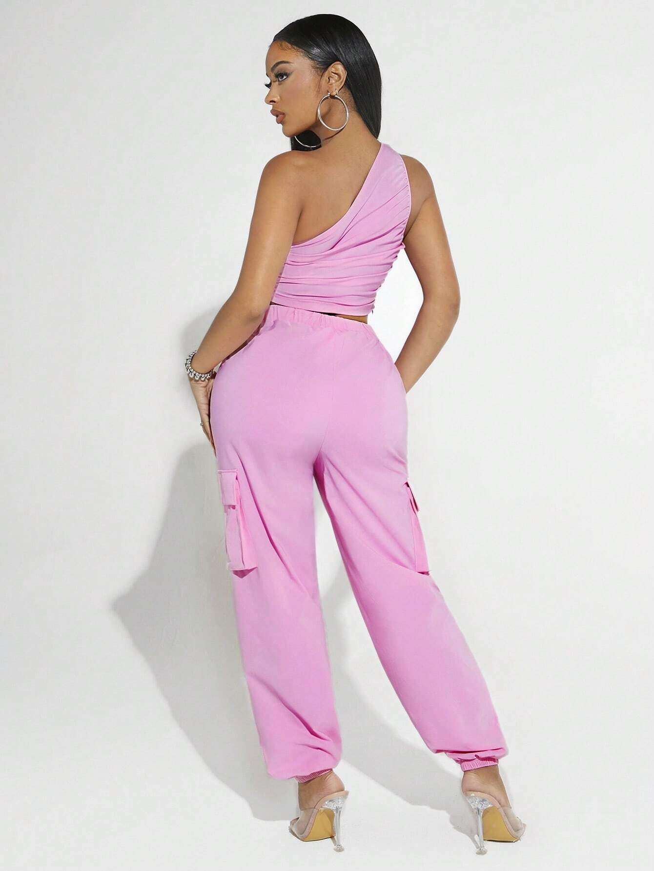 One Shoulder Crop Top And Flap Pocket Cargo Pants – pocket detail close-up