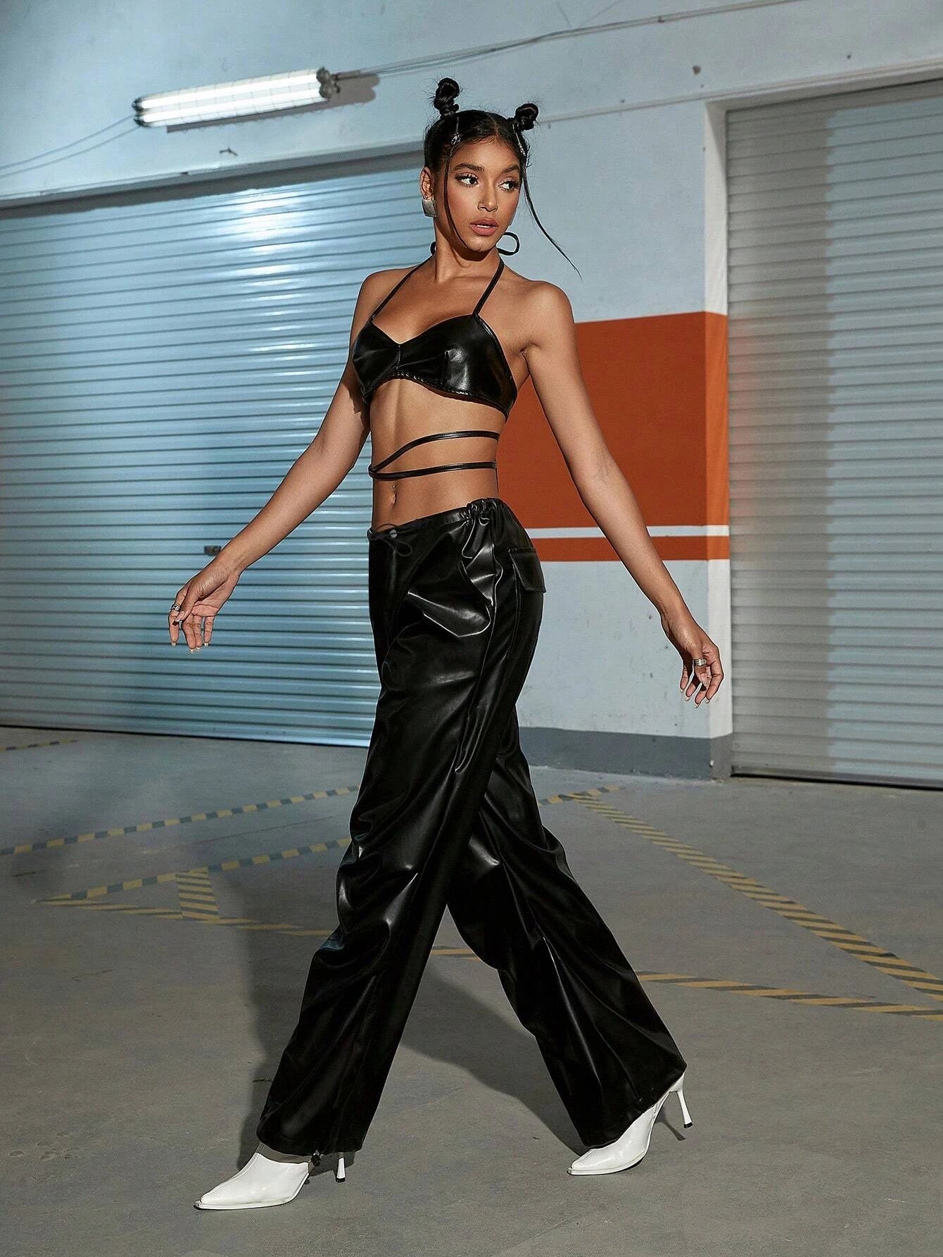 Drawstring Waist Slant Pocket Cargo Parachute Pants – pocket detail close-up