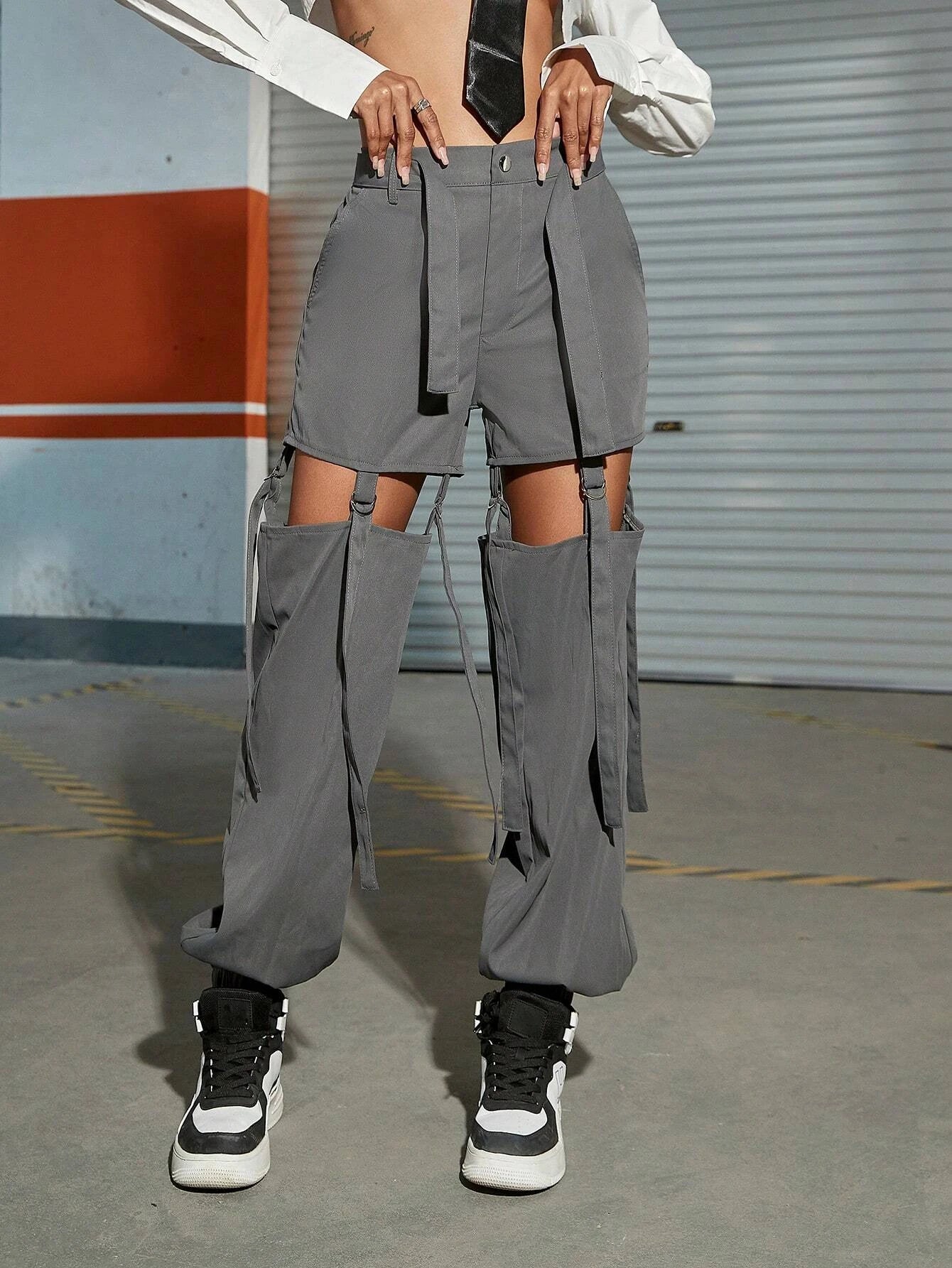 Long Knot Cargo Pants – fit and style view