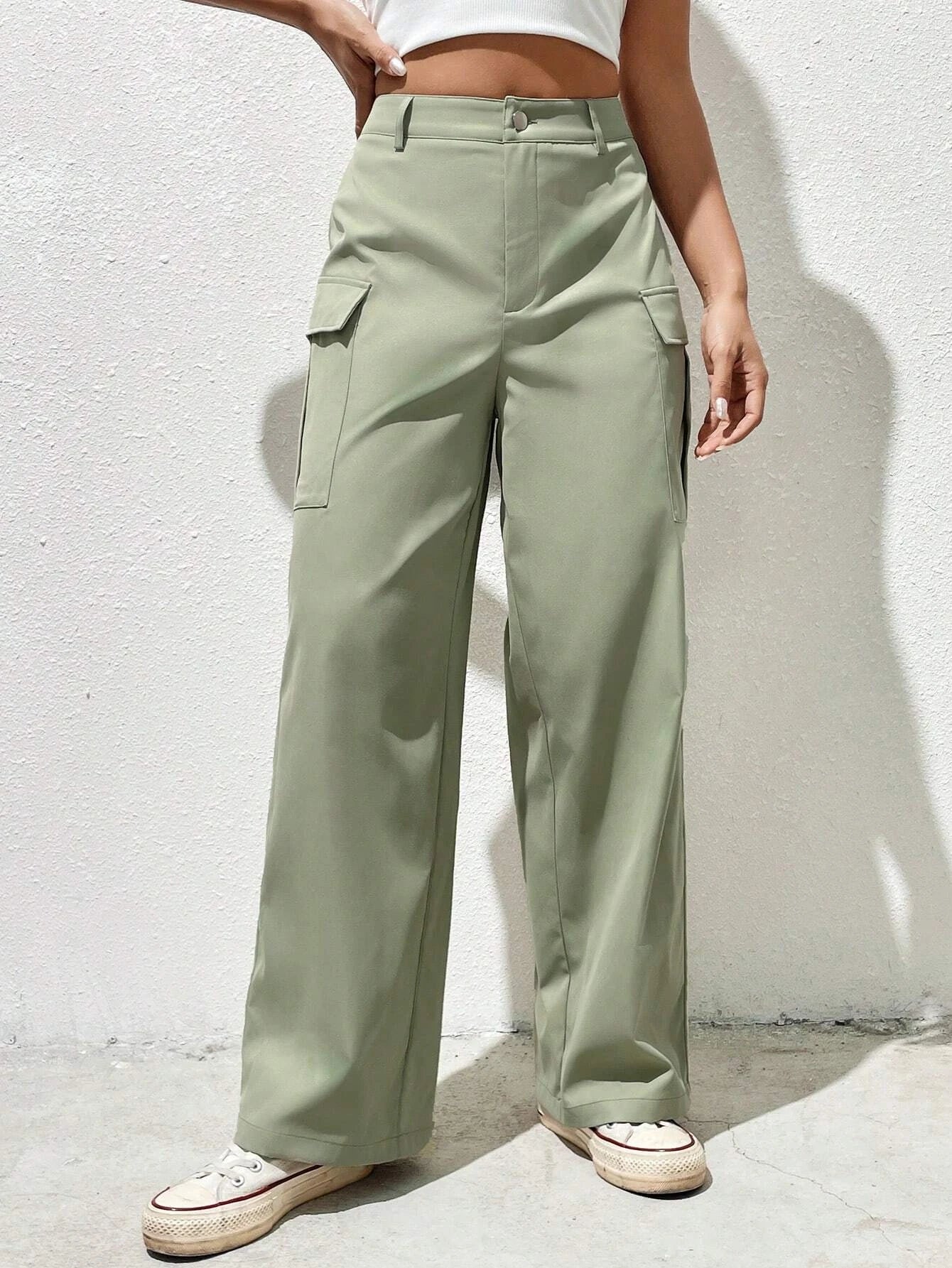 Solid Color Flap Pocket Side Cargo Pants – back view detail