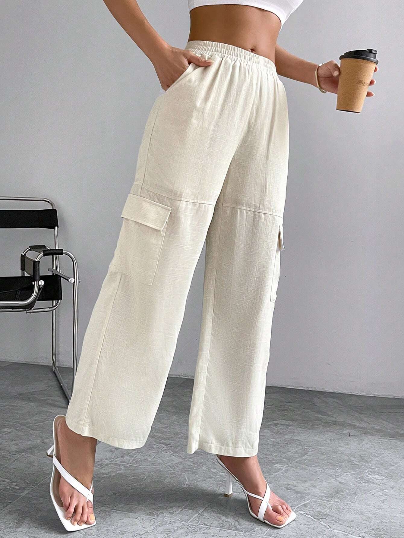 Loose Fit High Waist Pants – waistband detail