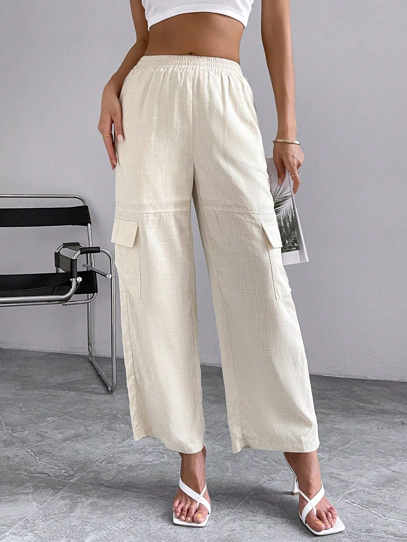 Loose Fit High Waist Pants – pocket detail close-up