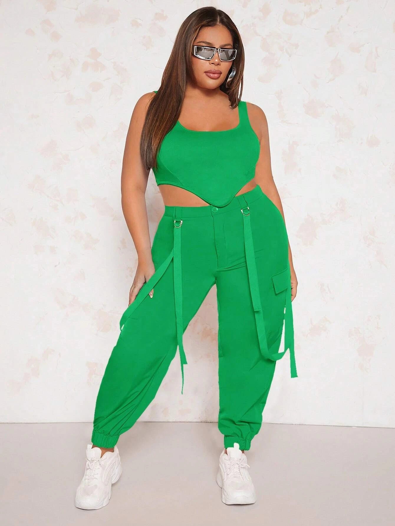 Sleeveless Hem Tank Top With Pants – fit and style view
