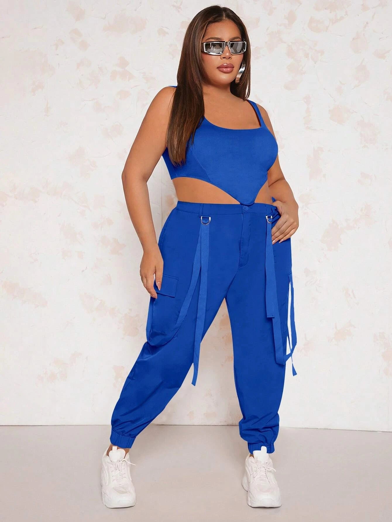 Sleeveless Hem Tank Top With Pants – lifestyle view 20