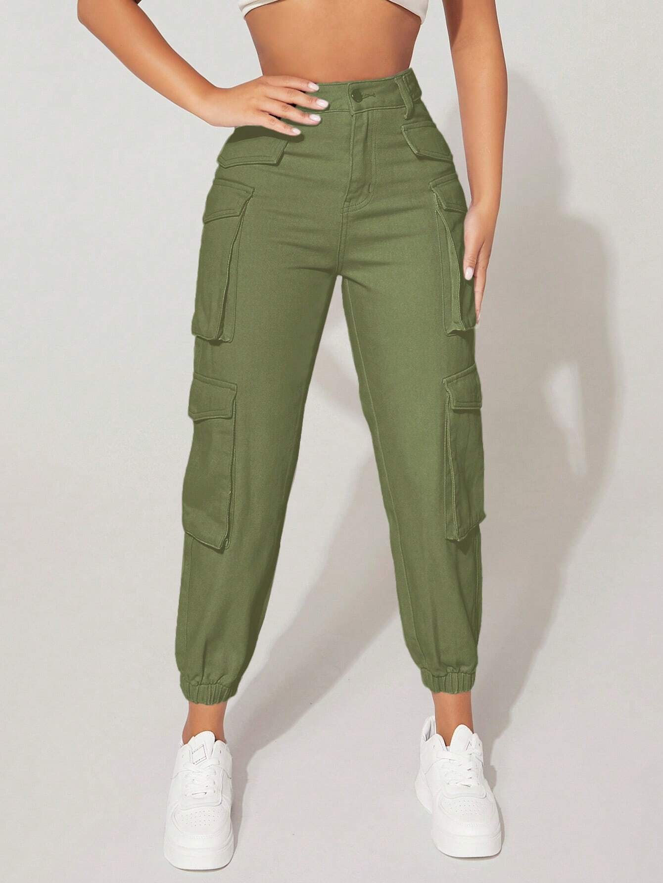Plain Flap Pocket Cargo Jeans in Green #s-10 – fit and style view