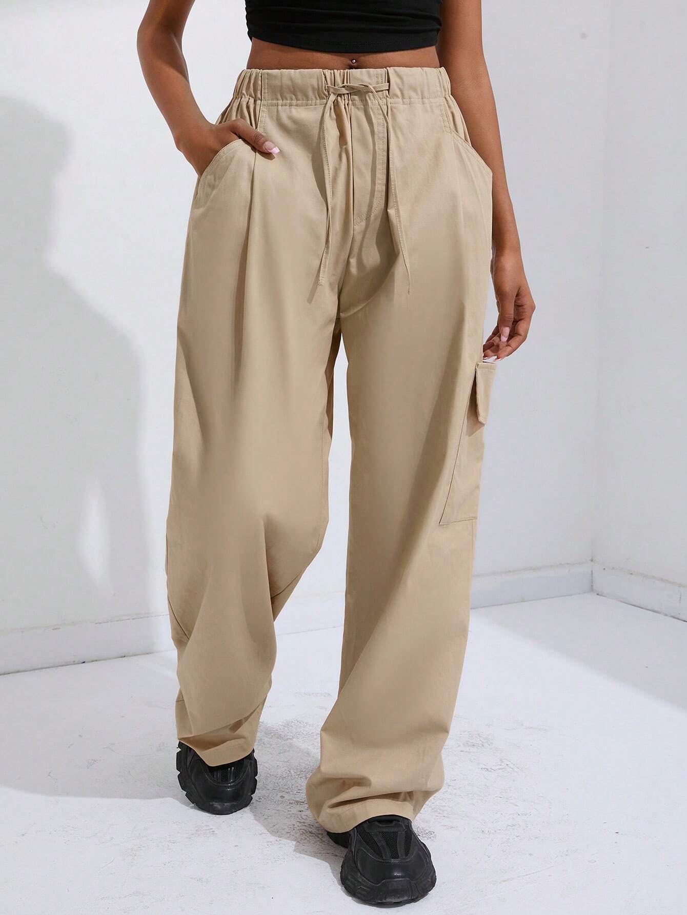 Natural Waist Drawstring Pants With Pocket – pocket detail close-up