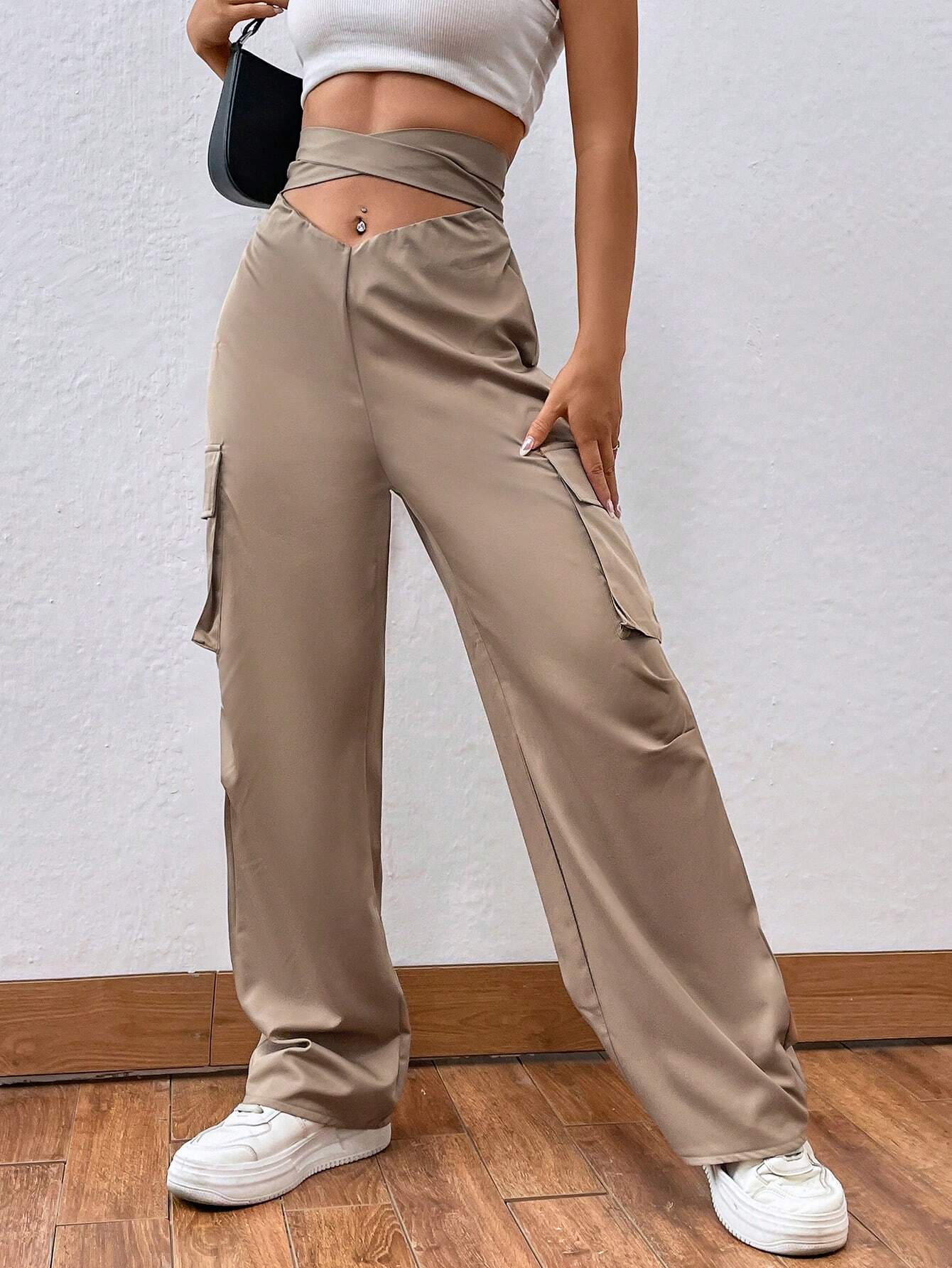 Criss Cross Flap Pocket Side Cargo Pants – back view detail