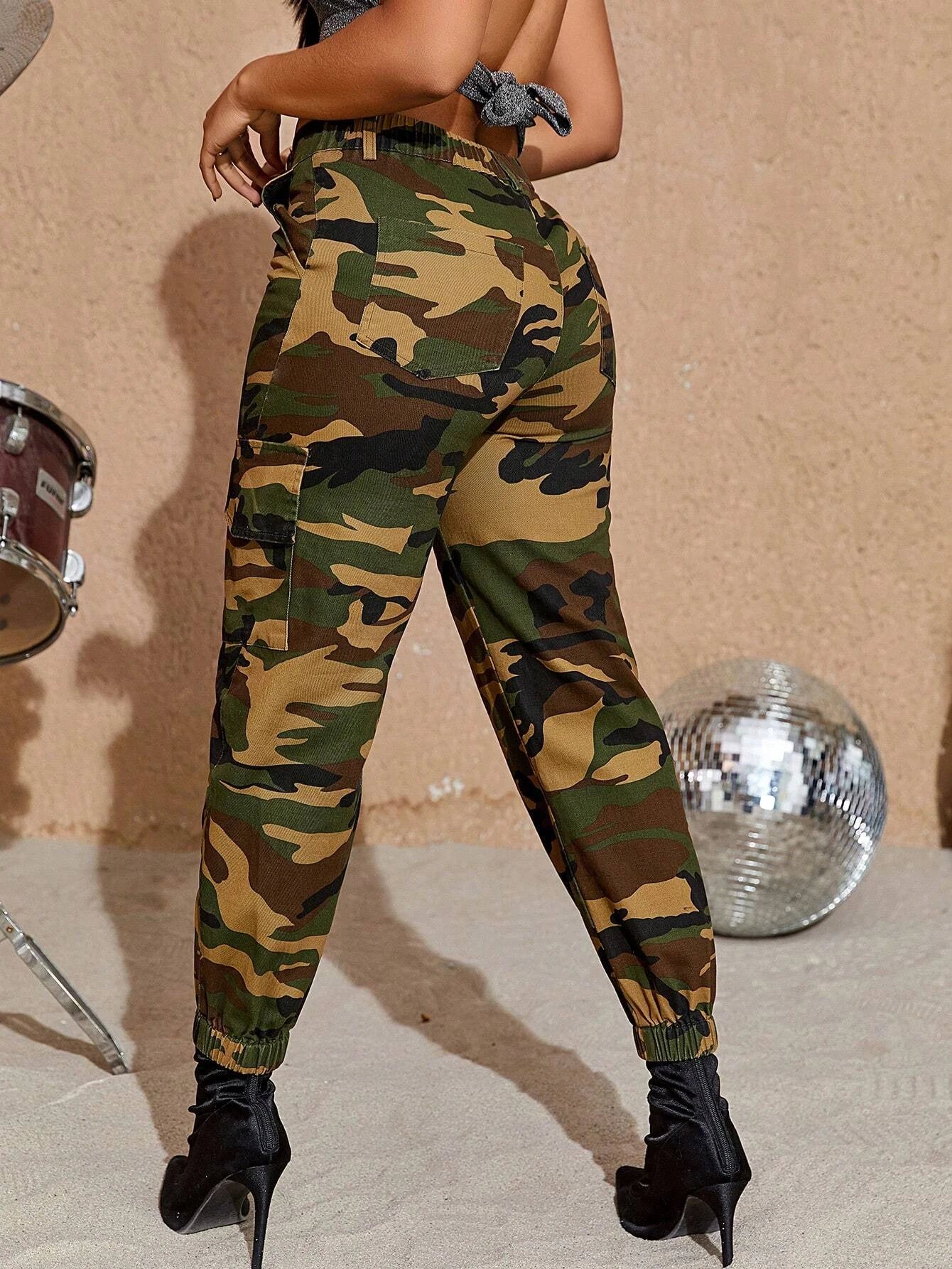 Flap Pocket Jogger Cargo Pants – side profile view