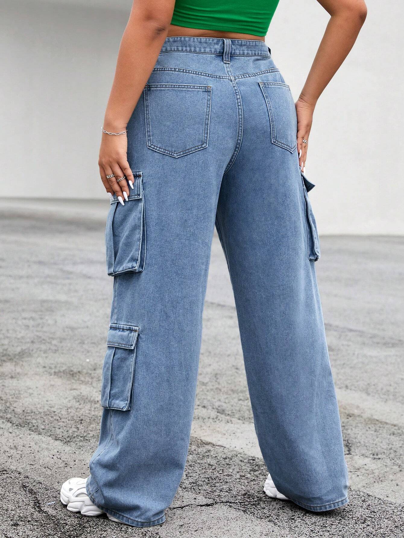 Side Pocket Cargo Pants Without Belt – model wearing view