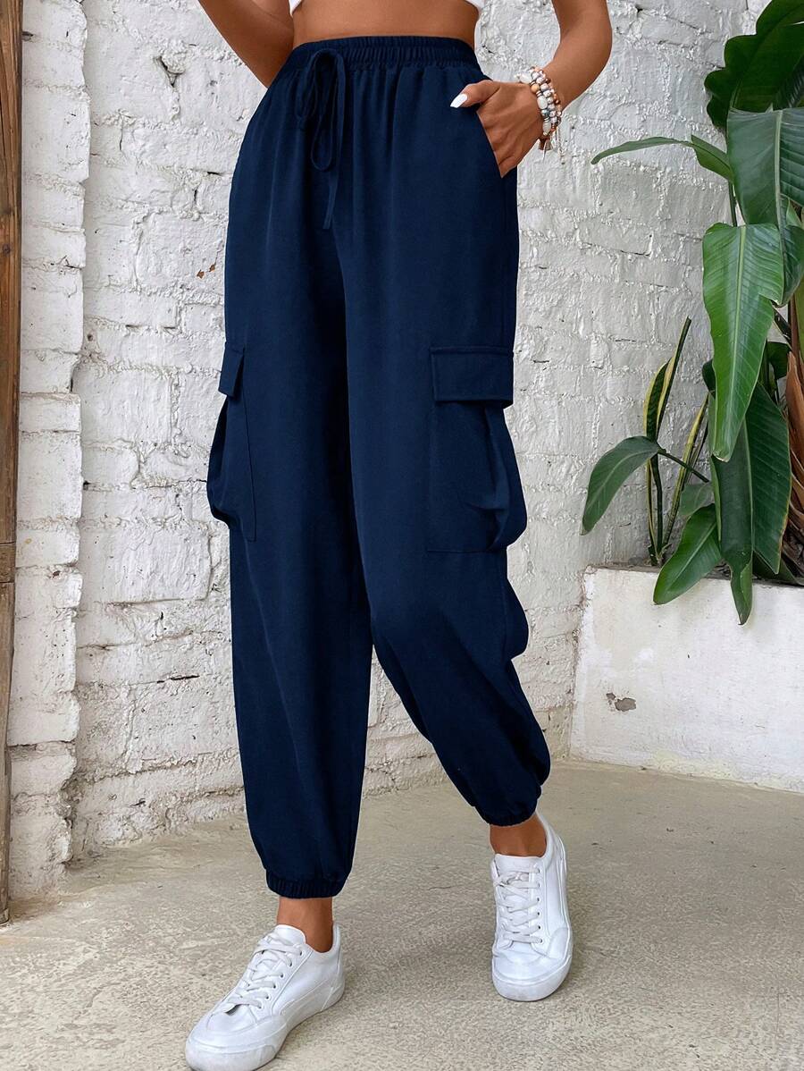 Flap Pocket Side Cargo Pants in Black #s-25 – pocket detail close-up