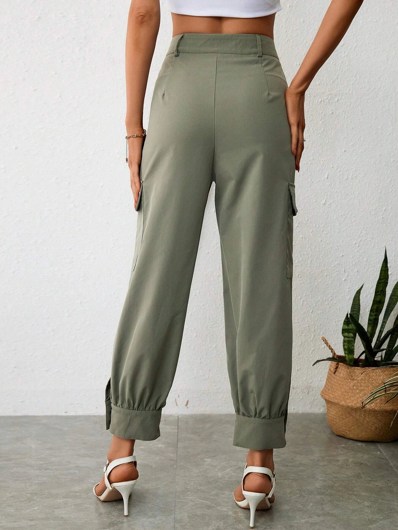 Flap Pocket Side Cargo Pants Style 4 – side profile view