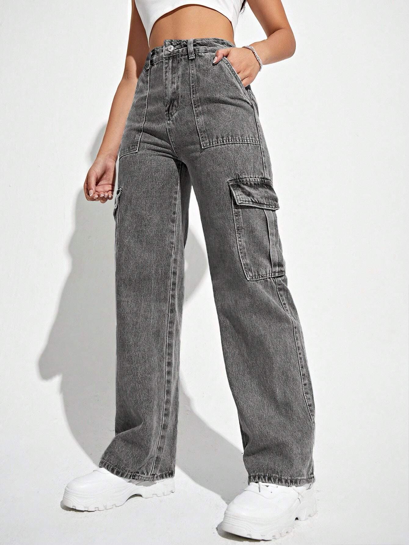 Plain Flap Pocket Regular Fit Cargo Jeans