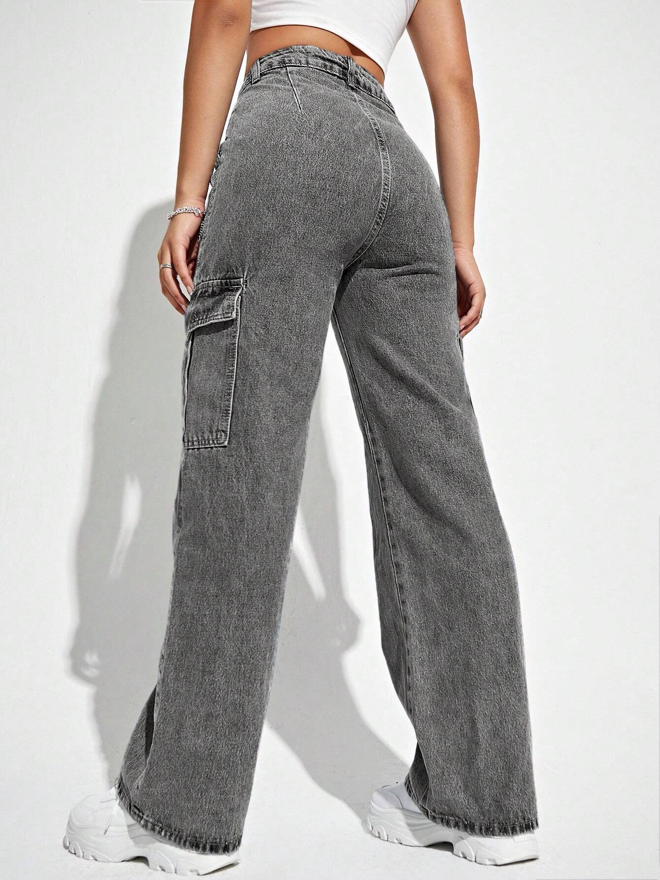 Plain Flap Pocket Regular Fit Cargo Jeans