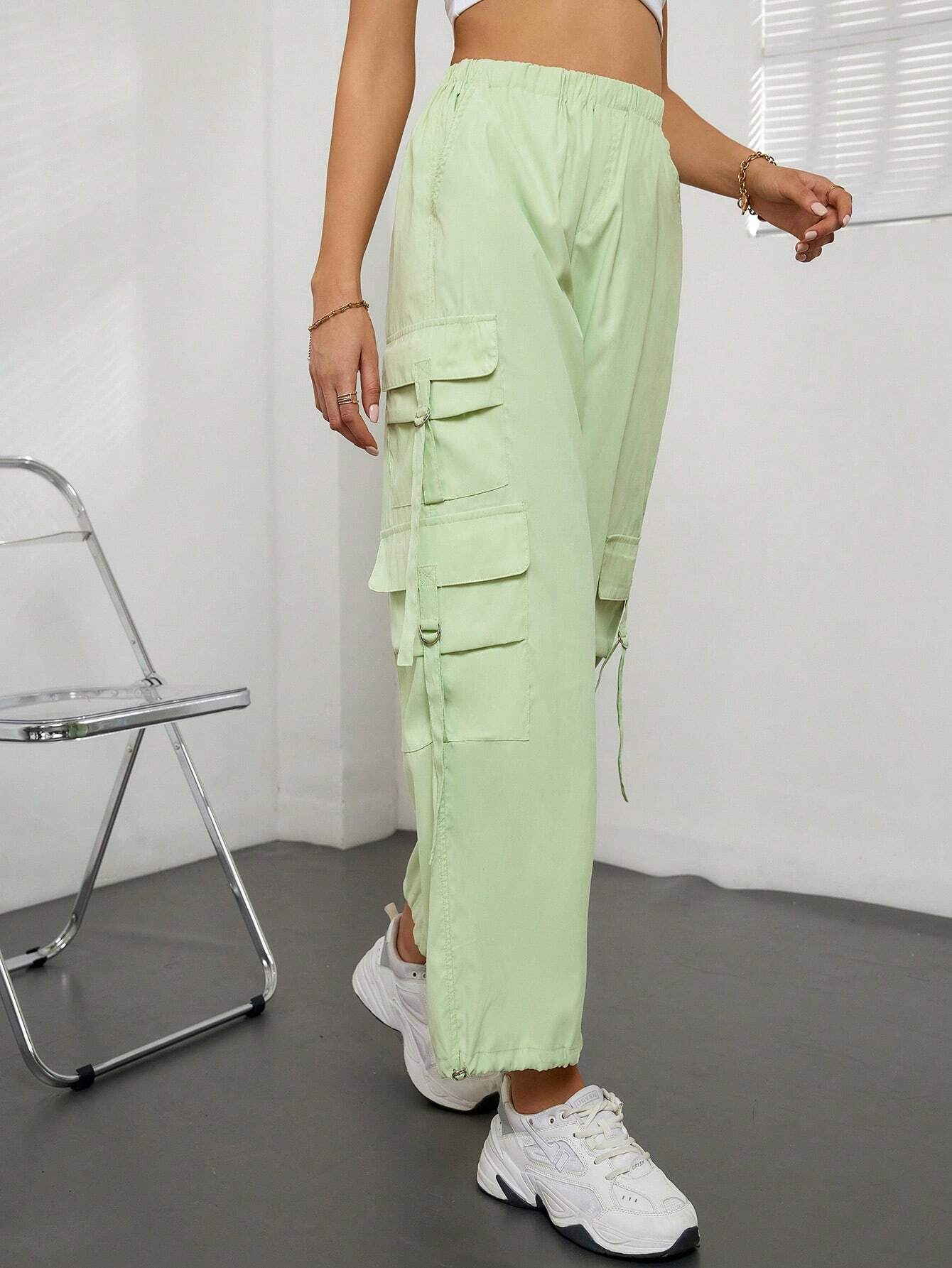 Flap Side Pocket Side Cargo Pants – pocket detail close-up
