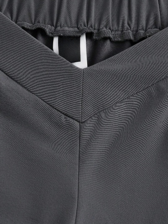 Casual Pocket Cargo Pants – back view detail