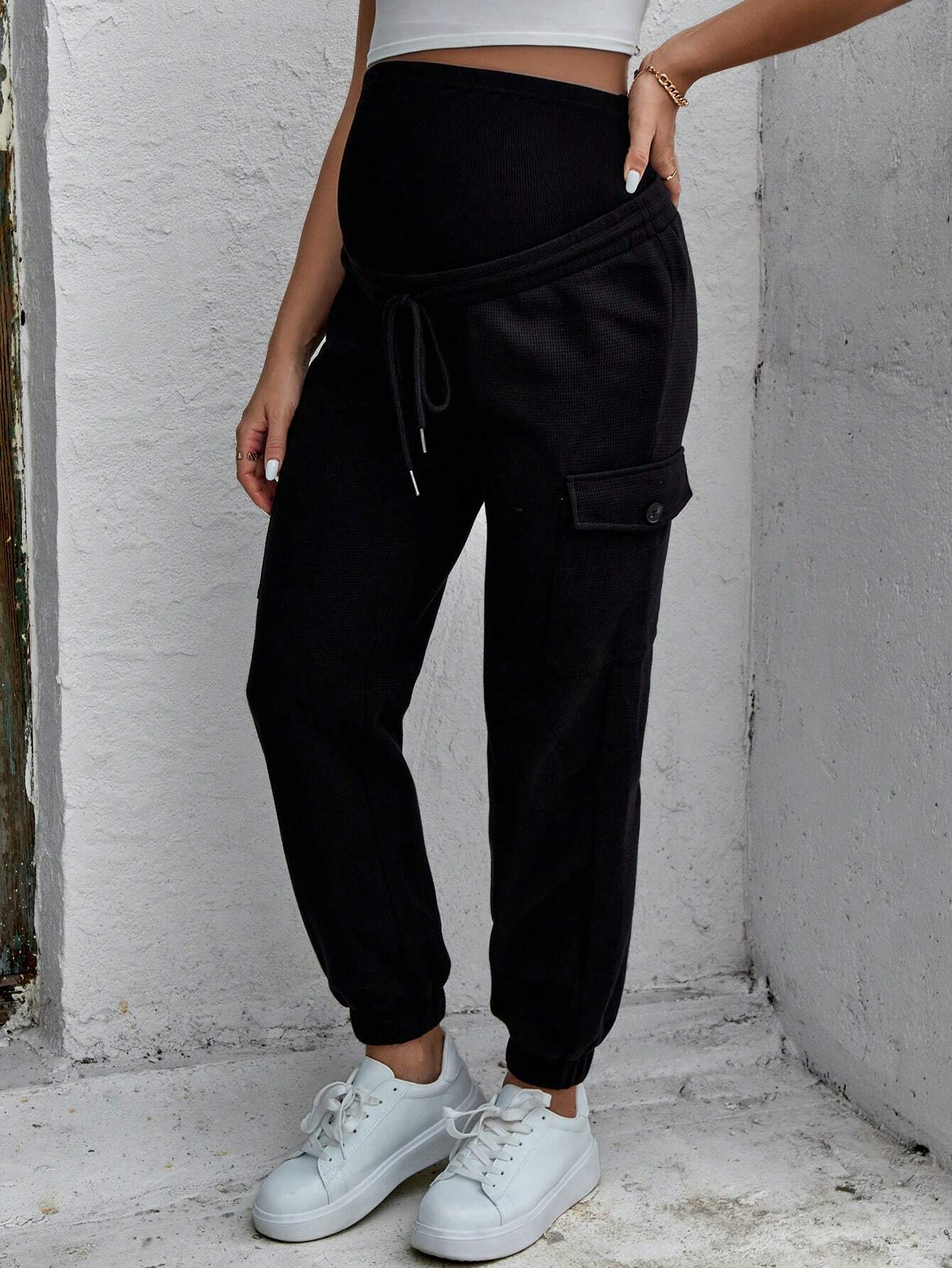 Drawstring Waist Flap Pocket Maternity Cargo Pants – back view detail