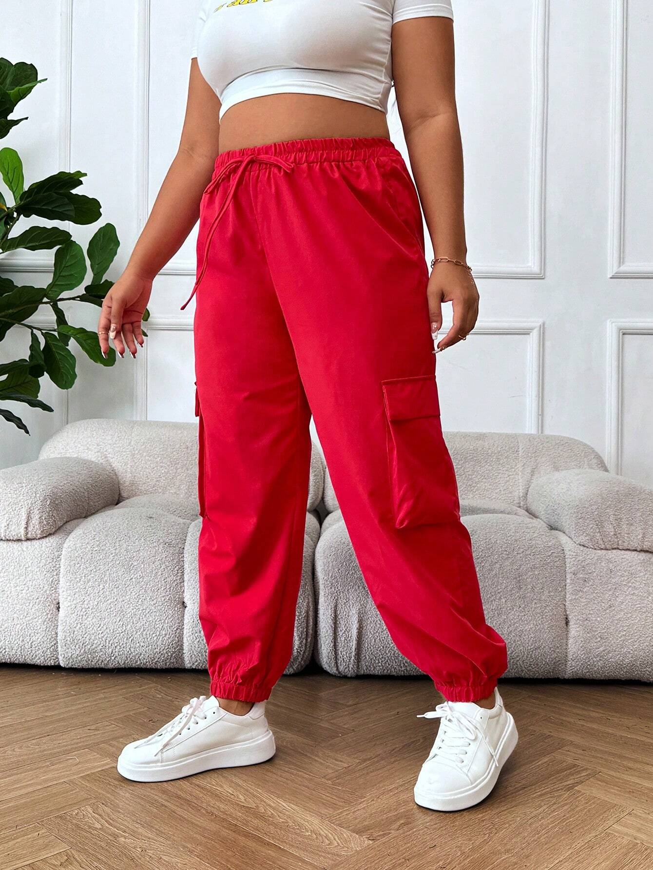 Plain Flap Pocket Side Drawstring Waist Cargo Pants – side profile view