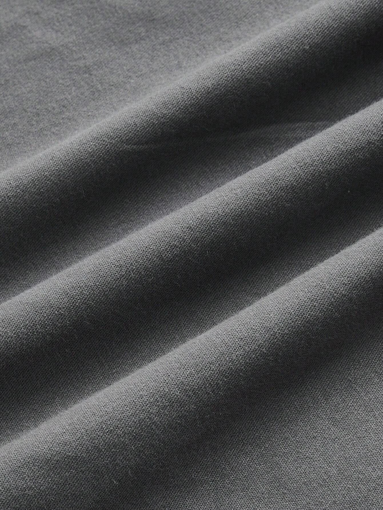 Flap Pocket Cargo Pants Style 3 – pocket detail close-up