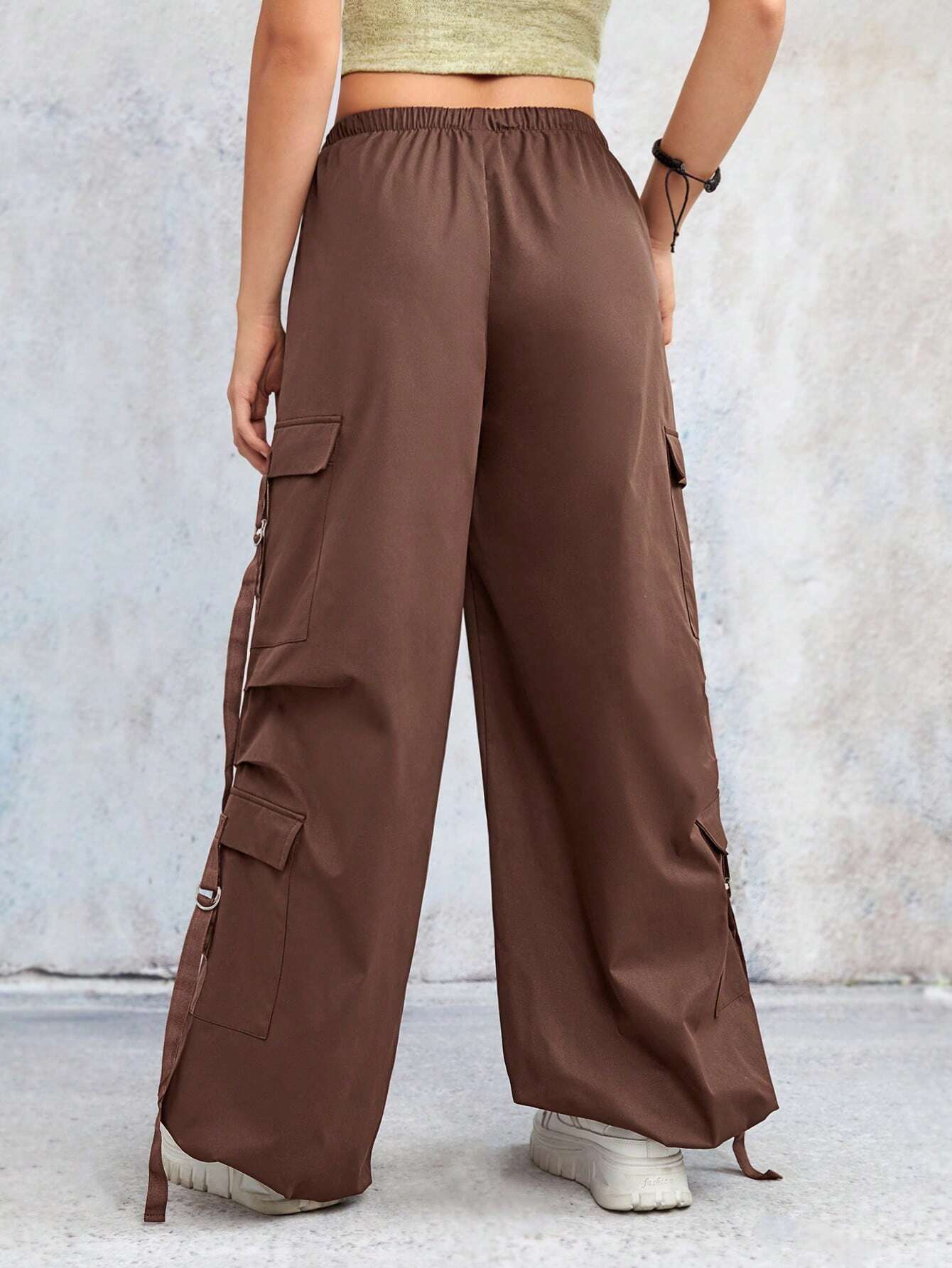 Casual Waist Flap Cargo Pants – back view detail