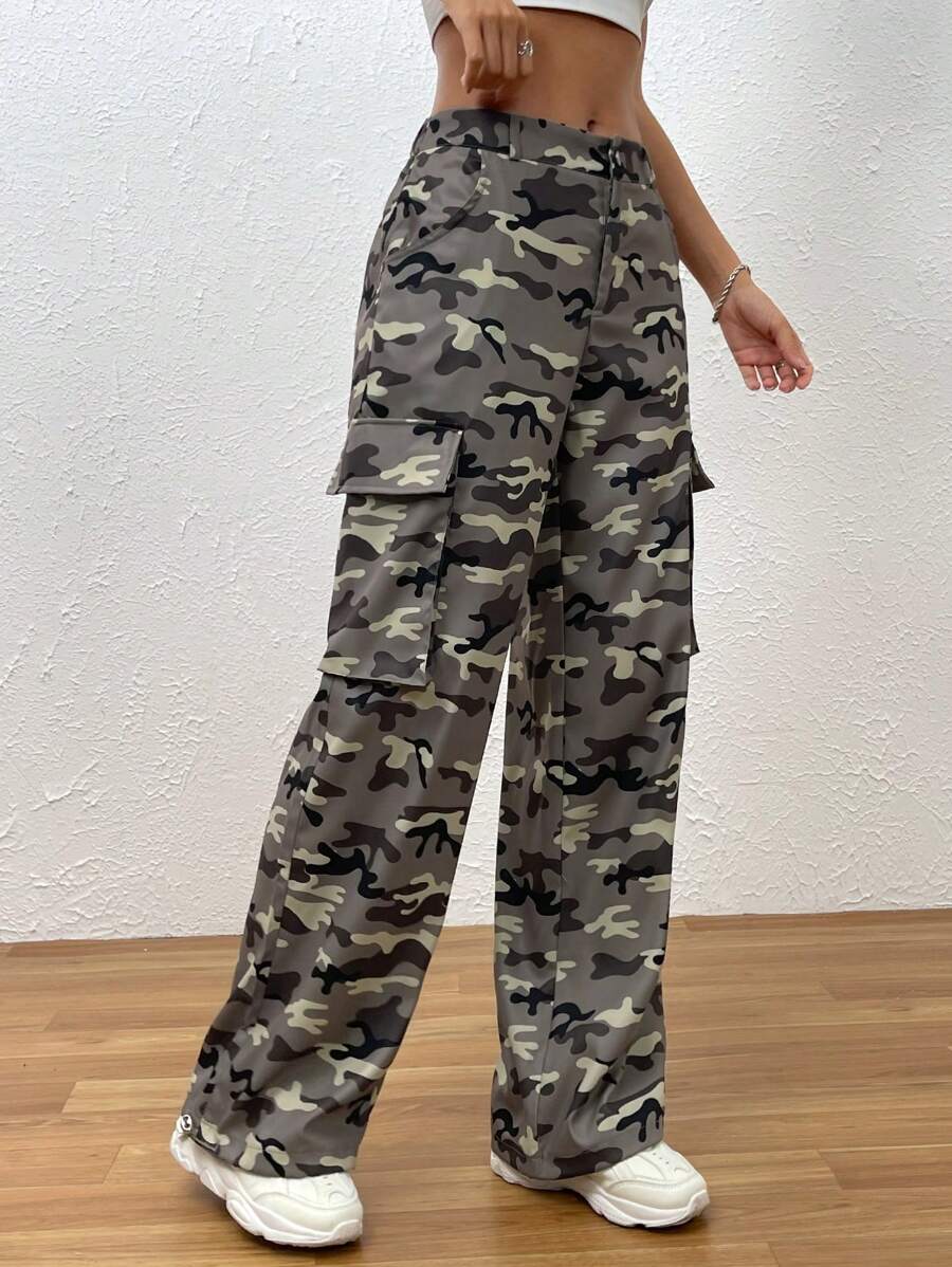 Flap Side Pocket Camo Print Cargo Pants – side profile view