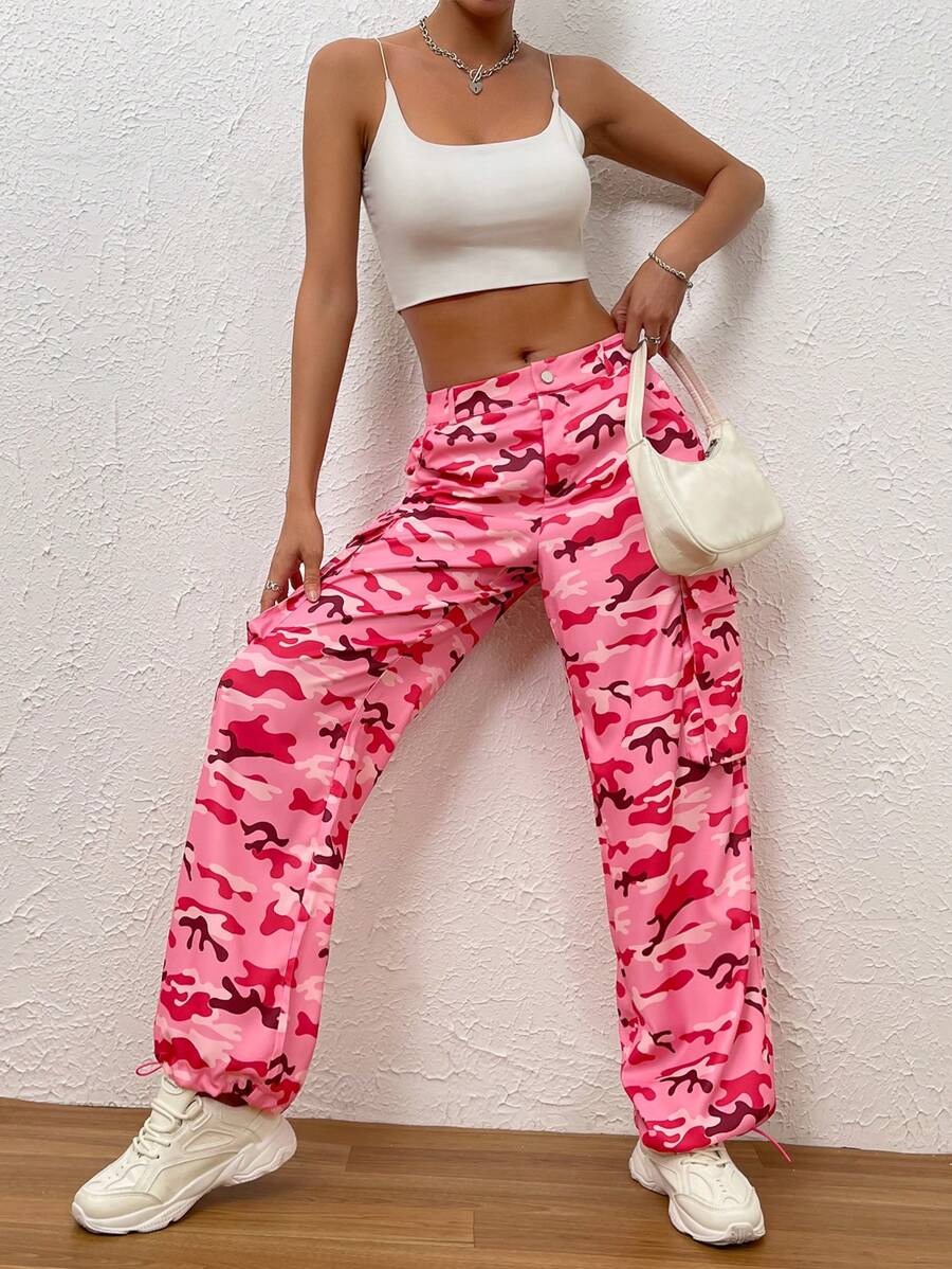 Flap Side Pocket Camo Print Cargo Pants – fit and style view