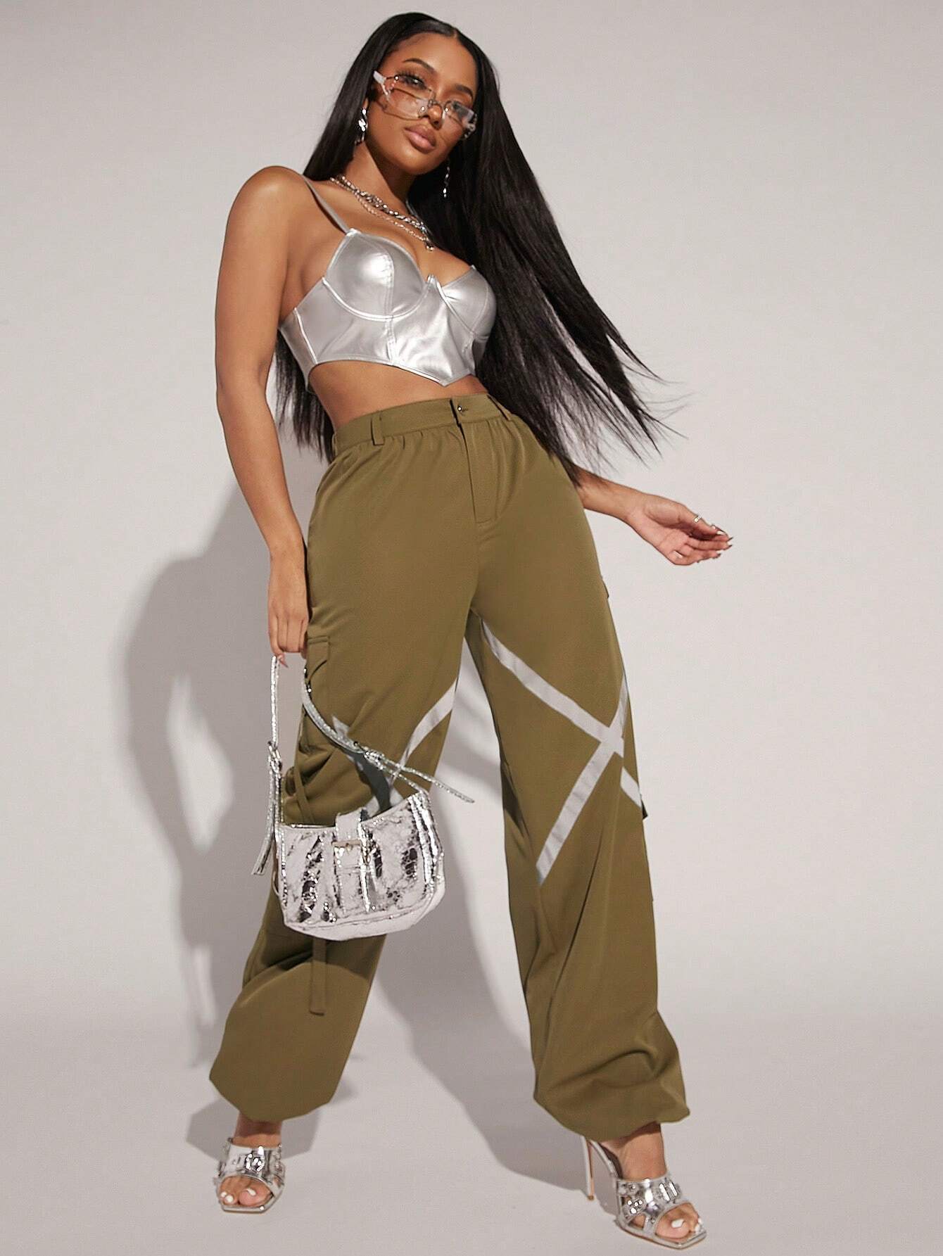 Reflective Tape Flap Pocket Side Cargo Pants – pocket detail close-up