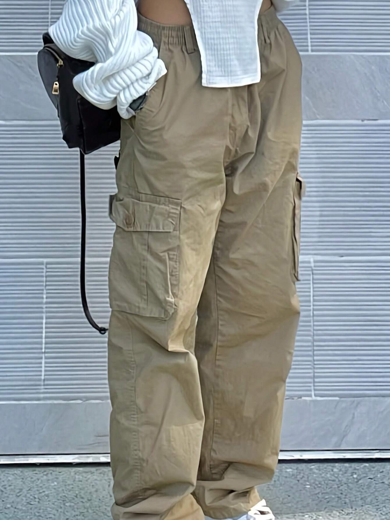 Solid Color Flap Pocket Side Cargo Pants Style 1 – waistband detail