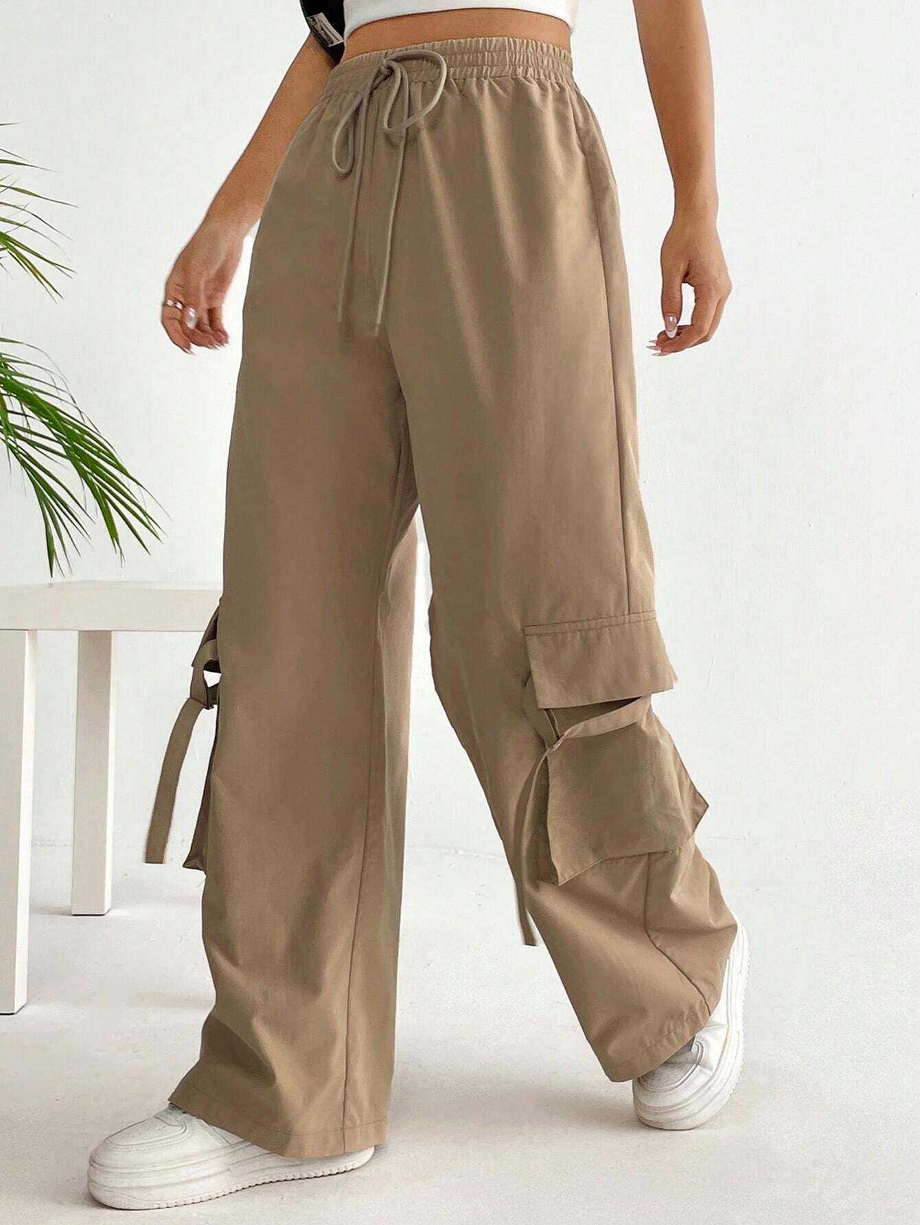 Flap Pocket Drawstring Cargo Pants Style 3 – waistband detail