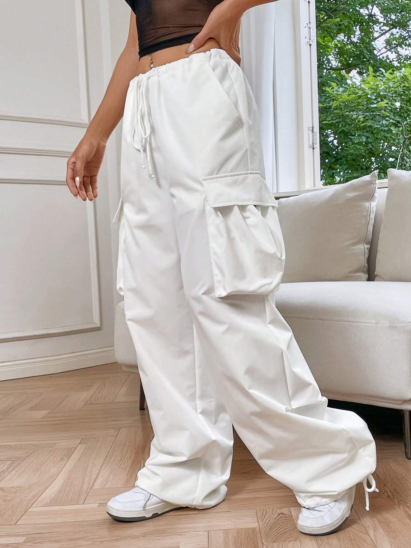 Loose Line Cargo Pants – side profile view