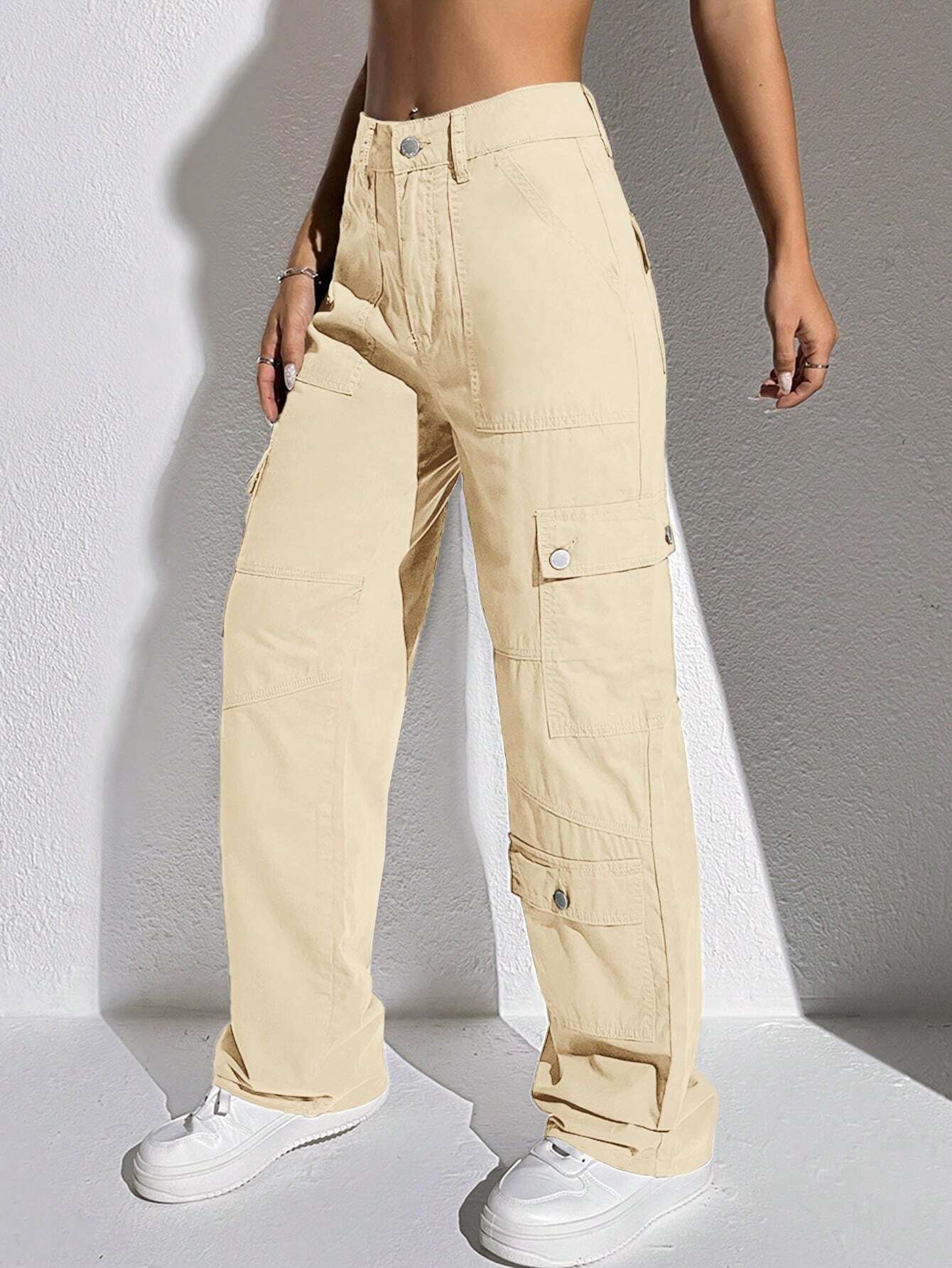 Plain Flap Pocket Cargo Jeans in Green – back view detail