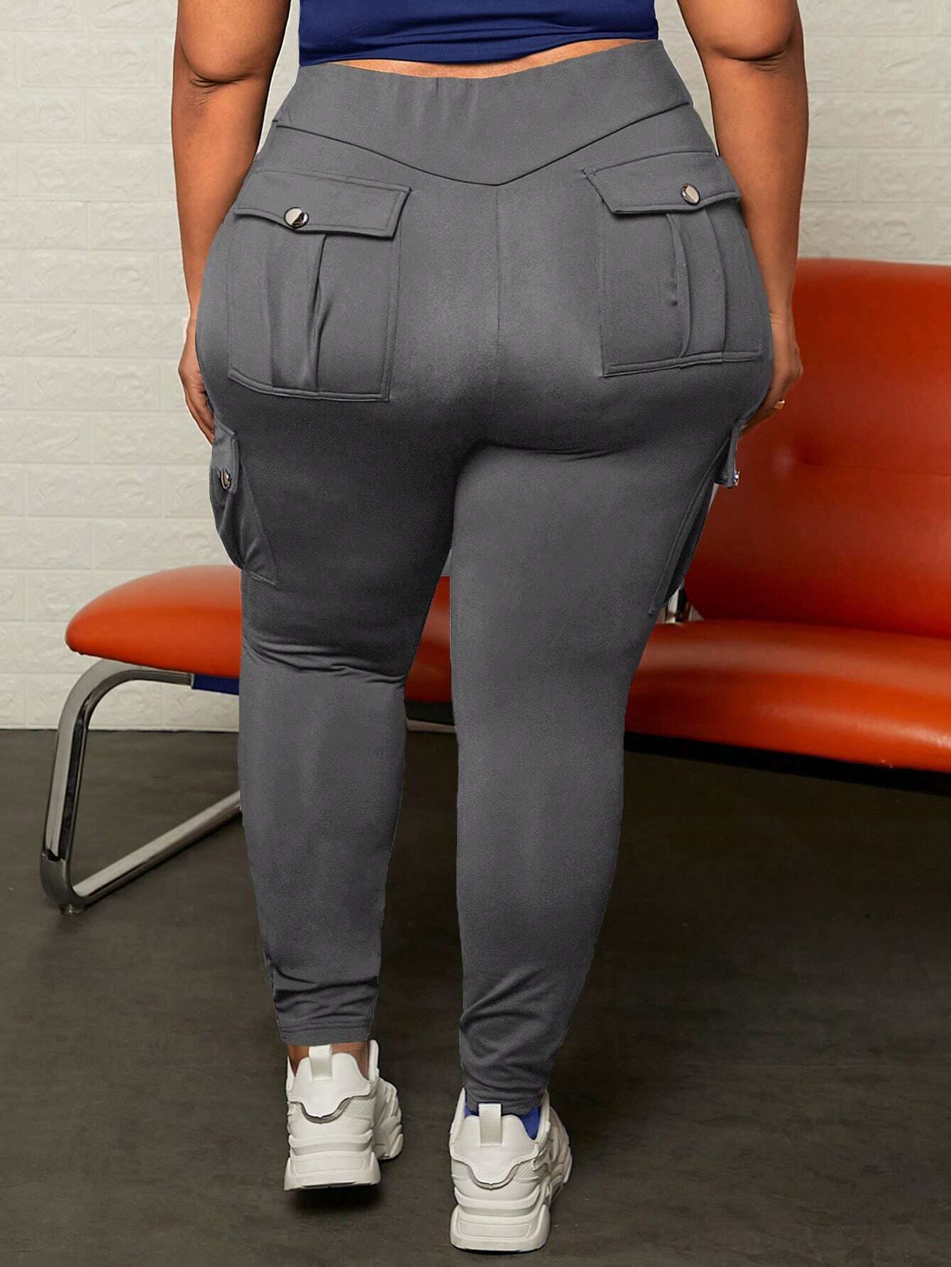Flap Pocket Side Skinny Pants – waistband detail