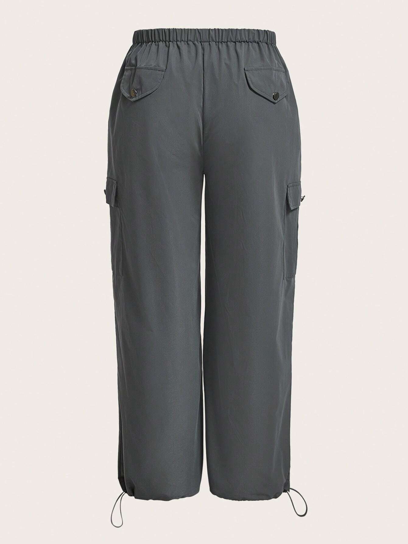 Plain Flap Pocket Side Gray Cargo Pants – side profile view