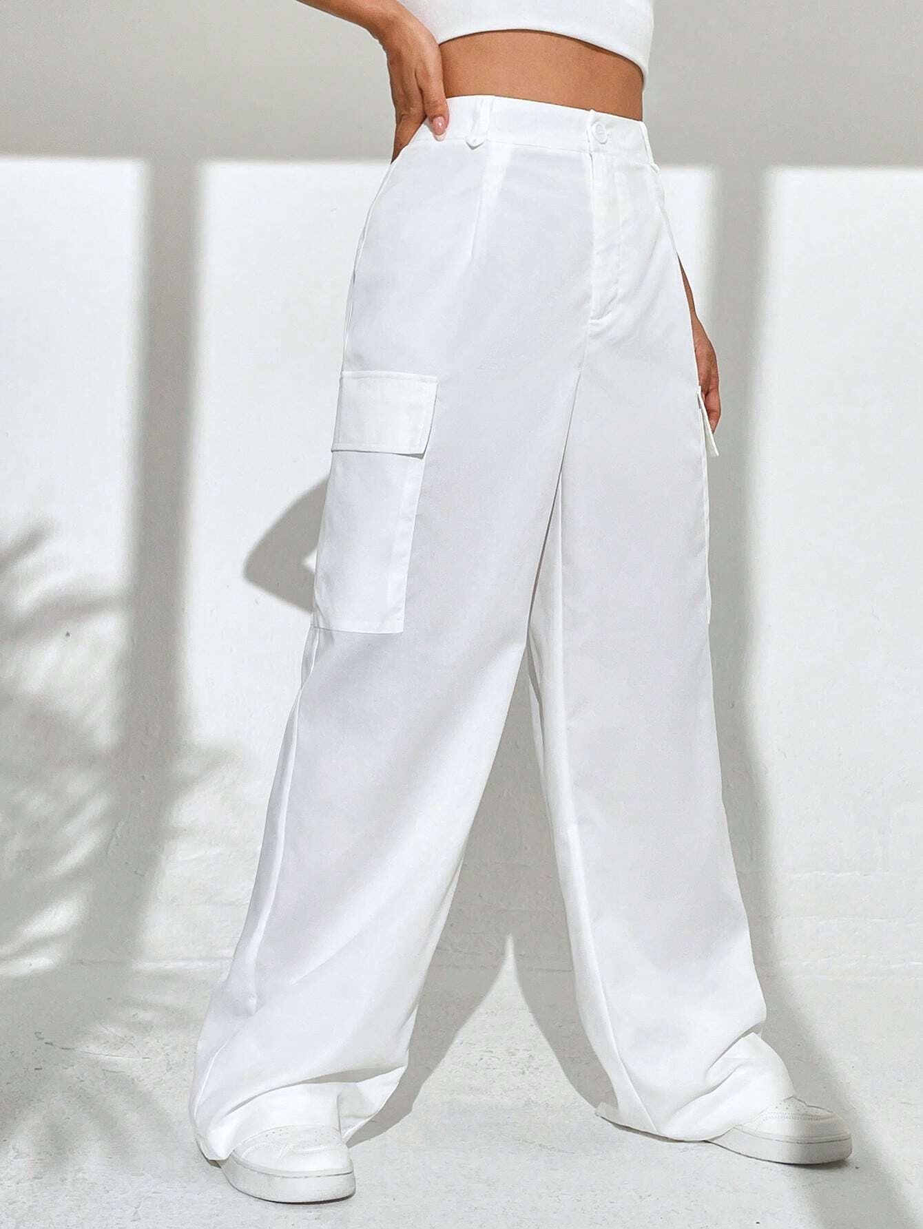 High Waist Loose Cargo Pant – side profile view