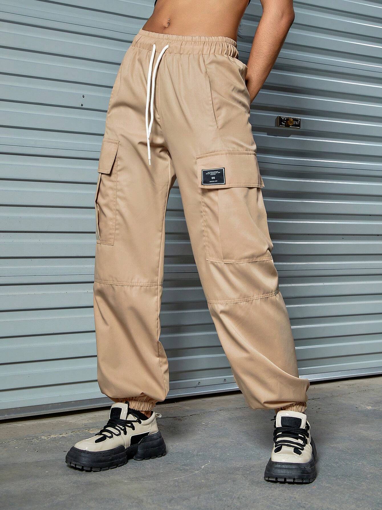 Drawstring Cargo Pants With Letter Patched – waistband detail